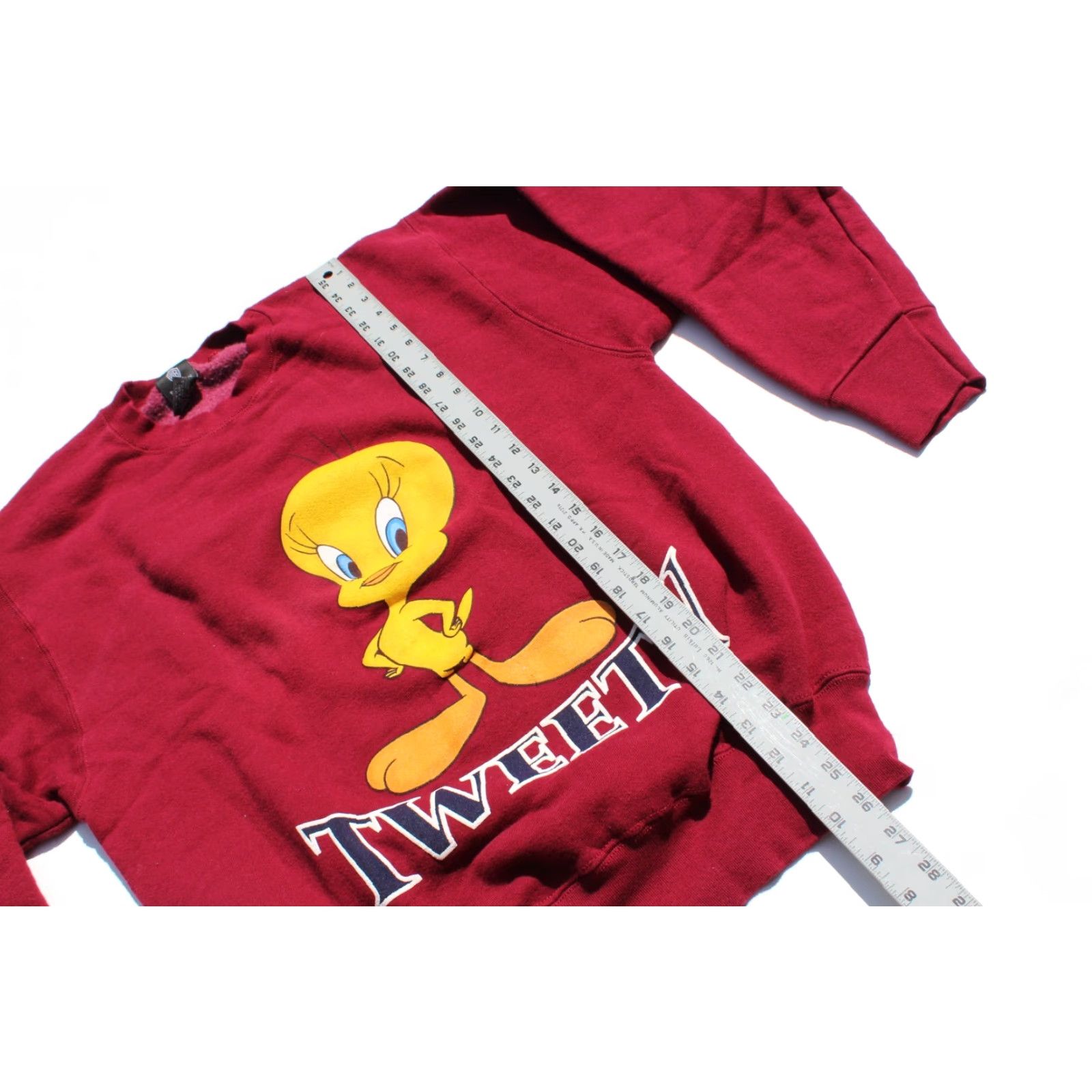 Vintage VINTAGE Warner Bros. Tweety Bird Sweatshirt Maroon Unisex Adults Pullover Sweatshirt Medium Maroon Tweety Bird 90s Bird Mens Size US M / EU 48-50 / 2 - 5 Thumbnail
