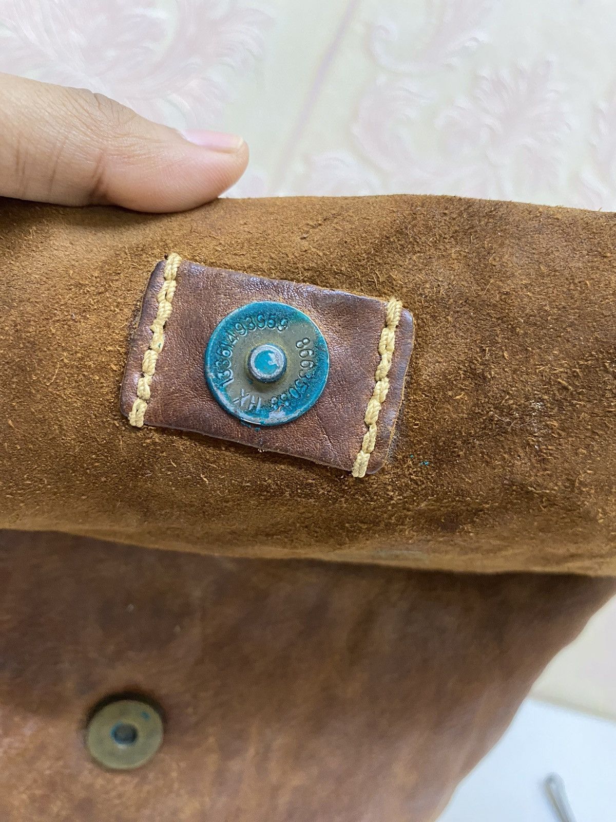 Japanese Brand Japanese Brand Green Label Relaxing Leather Sling Bag Size ONE SIZE - 7 Thumbnail