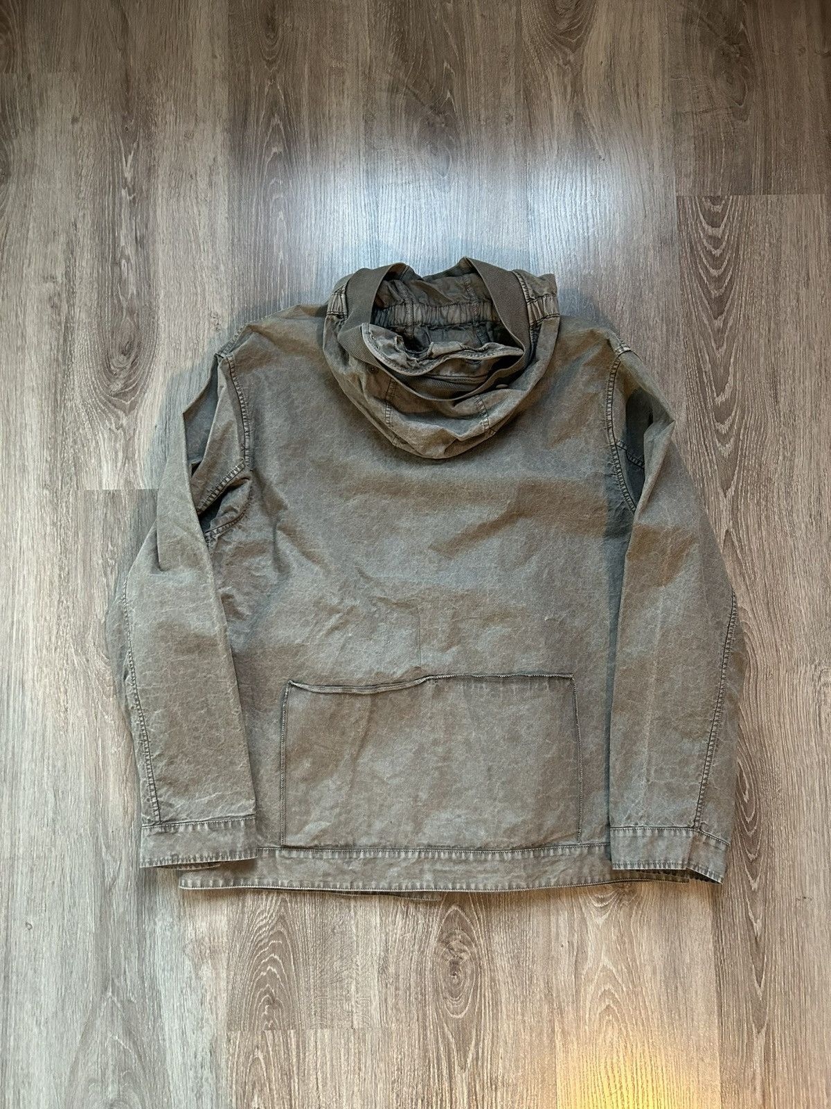 C.P. Company C.P. Company Logo Hooded Jacket in Gray rain jacket Size US L / EU 52-54 / 3 - 6 Thumbnail