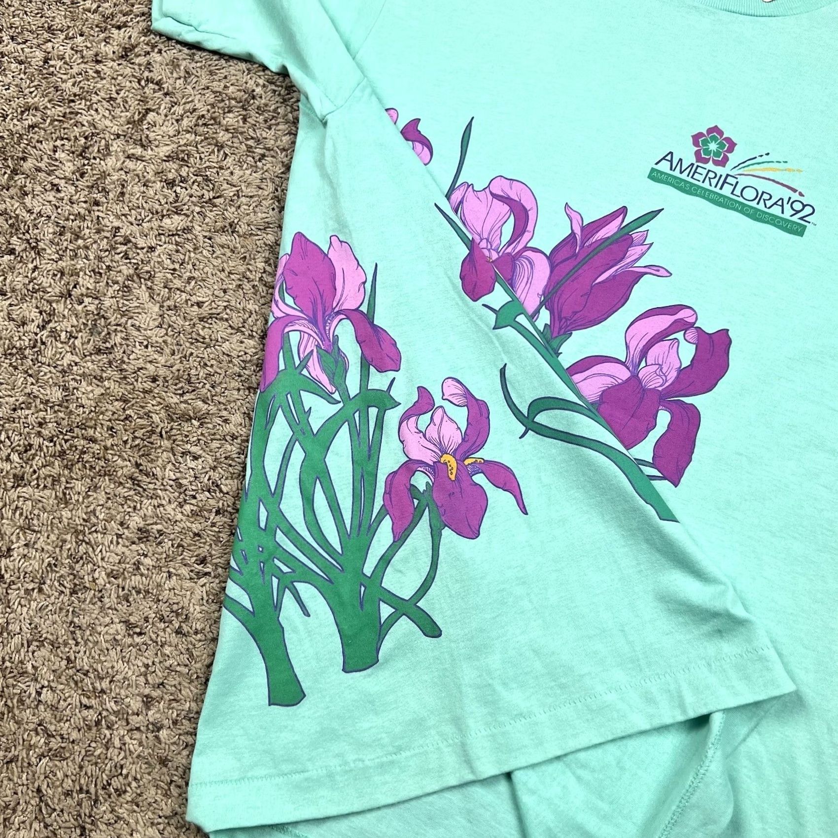 Vintage VINTAGE AmeriFlora’92 Iris Flower Graphic Shirt XL Teal Unisex Adults 90s Floral Screen Stars Best T-Shirt Size US XL / EU 56 / 4 - 6 Thumbnail