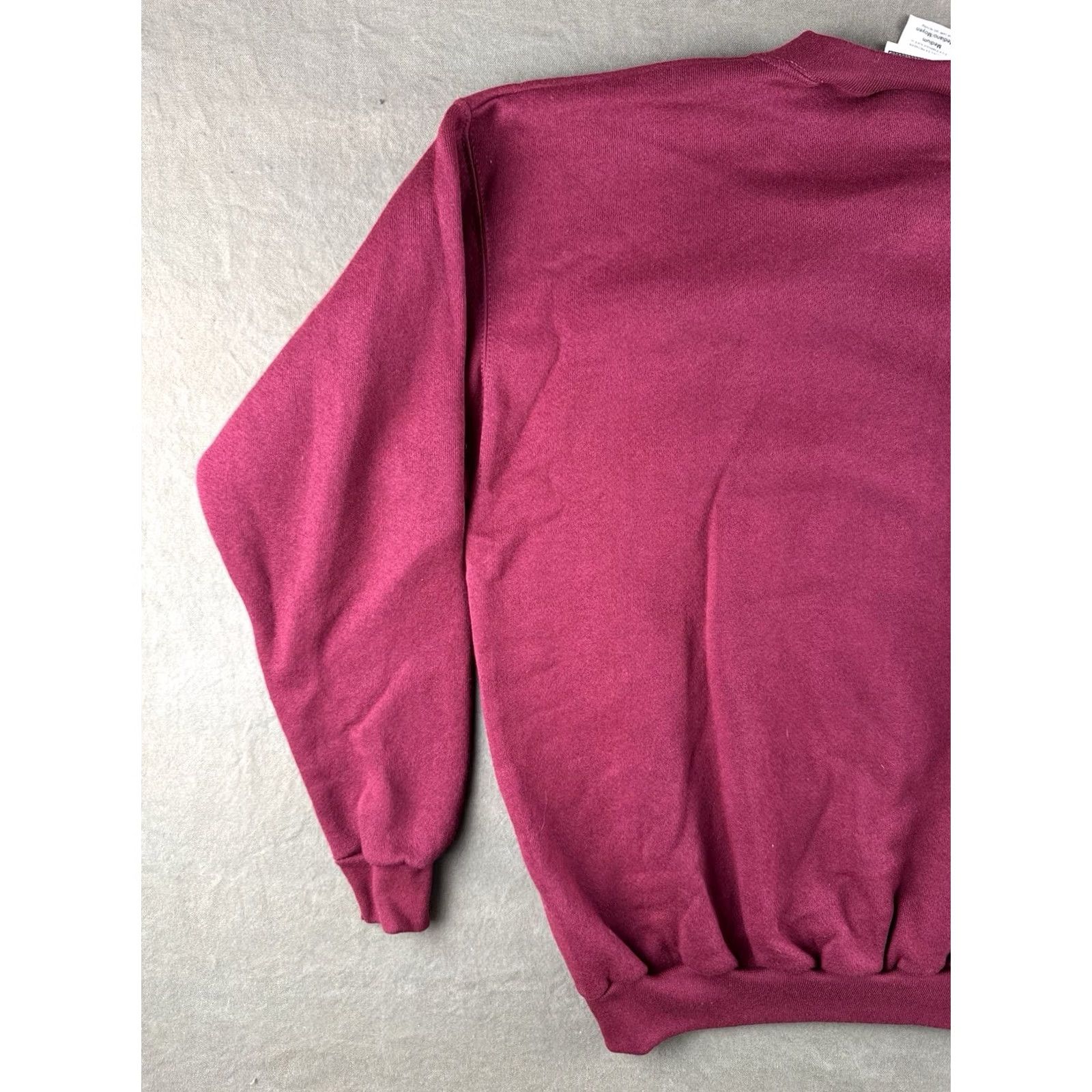 Vintage VINTAGE Brittania USA 90s Crewneck Sweatshirt Burgundy M Mens Size US M / EU 48-50 / 2 - 7 Thumbnail