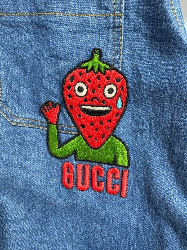 Gucci Gucci Strawberry Embroidery Denim Shirt Jacket-2508 Size US XL / EU 56 / 4 - 5 Thumbnail