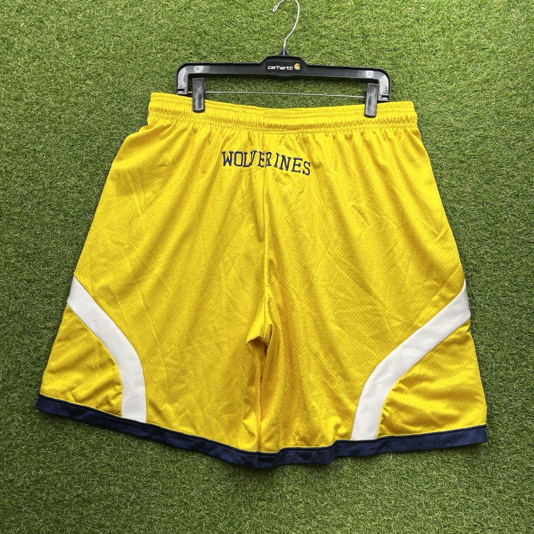 Adidas VINTAGE adidas Shorts Mens XL Michigan Wolverines Team Issued Basketball Y2K Yellow Polyester Spandex Logo Embroidered Size US 36 / EU 52 - 2 Thumbnail
