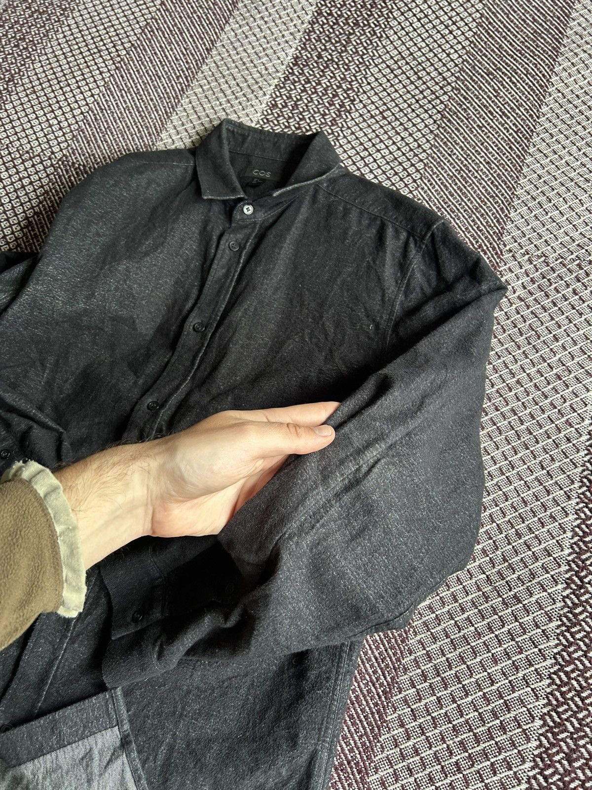 Cos COS Shirt Button Up Solid Style Unisex Streetwear Size S Size US S / EU 44-46 / 1 - 6 Thumbnail