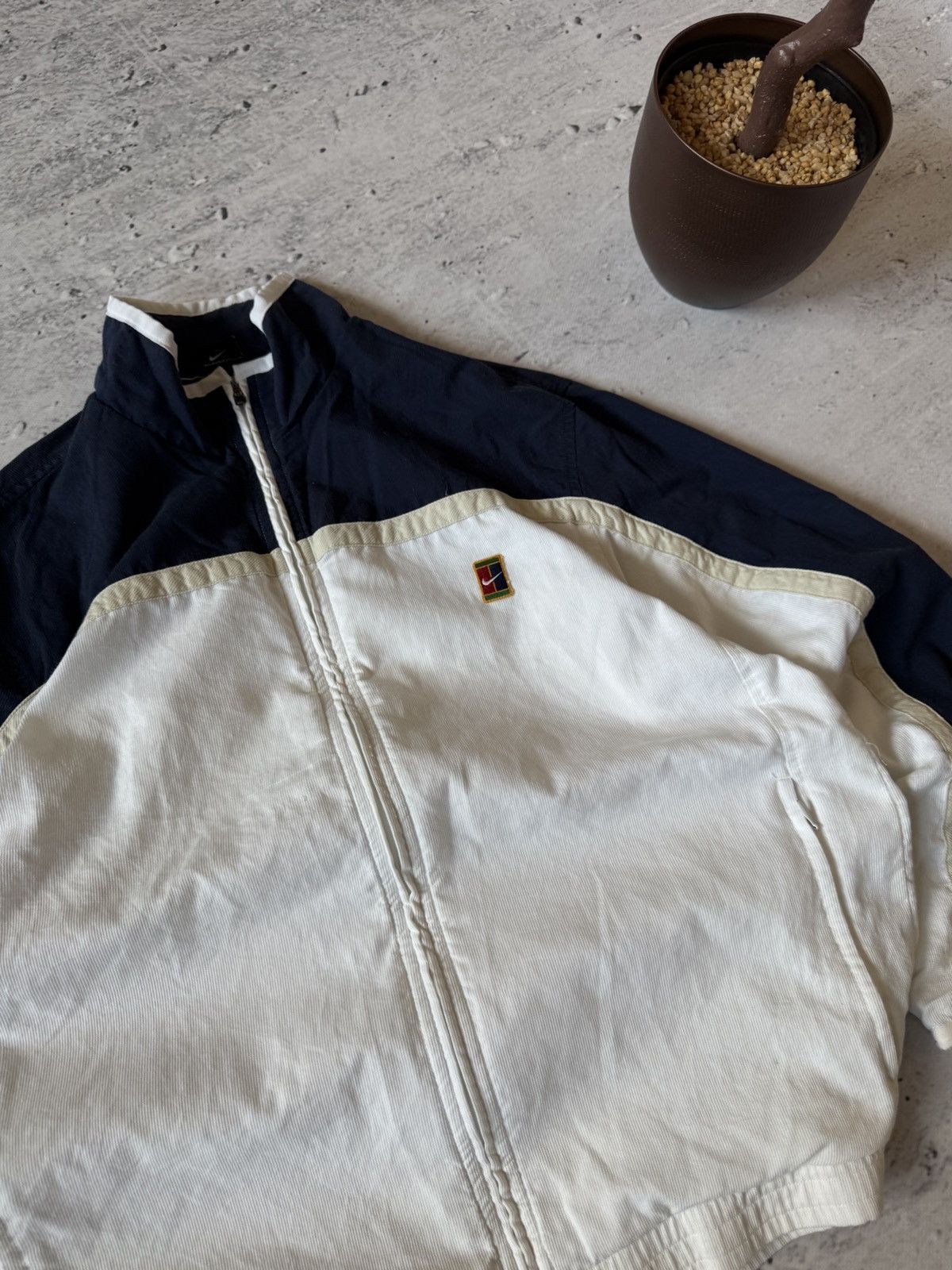 Nike × Vintage NIKE COURT VINTAGE BASIC LOGO OVERSIZE BAGGY LIGHT JACKET Size US S / EU 44-46 / 1 - 3 Thumbnail