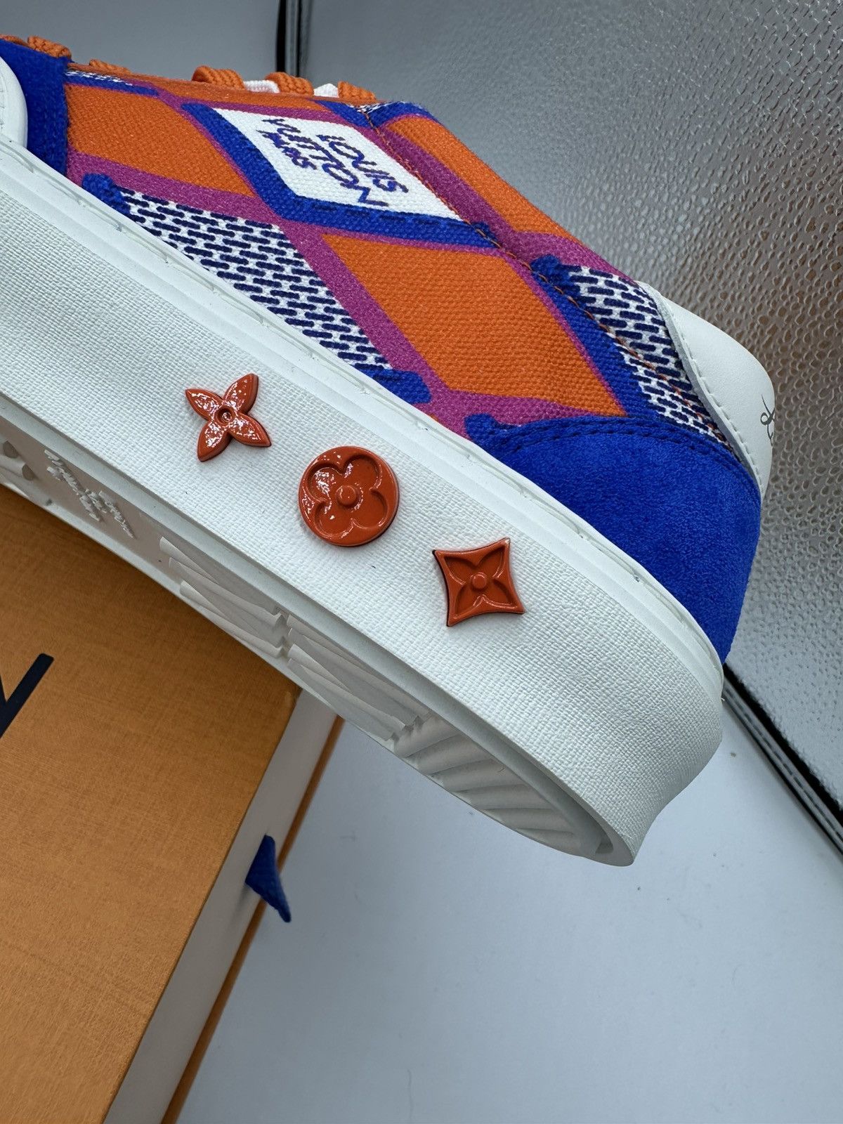 Louis Vuitton Louis Vuitton Sneakers Size US 6 / EU 39 - 14 Thumbnail