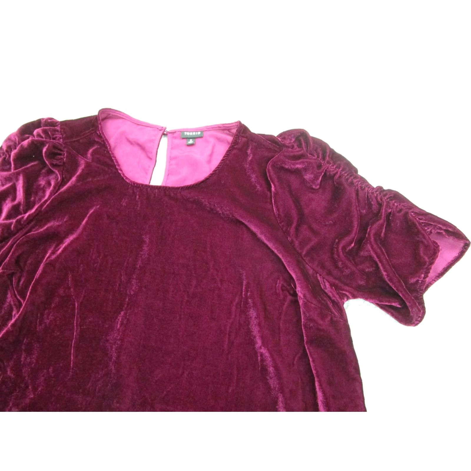 Torrid Torrid Blouse Womens 2 Purple Velvet Puff Sleeve Velour Witchy Fairy Whimsigoth Size XS / US 0-2 / IT 36-38 - 2 Thumbnail