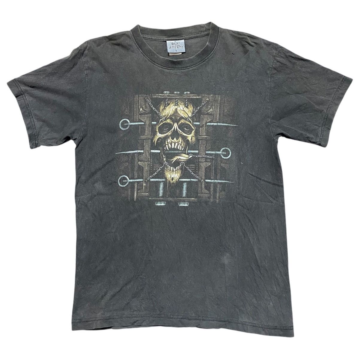 Other Vintage Seven Zero One Skull Chain Art Faded Tshirt Size US M / EU 48-50 / 2 - 1 Thumbnail