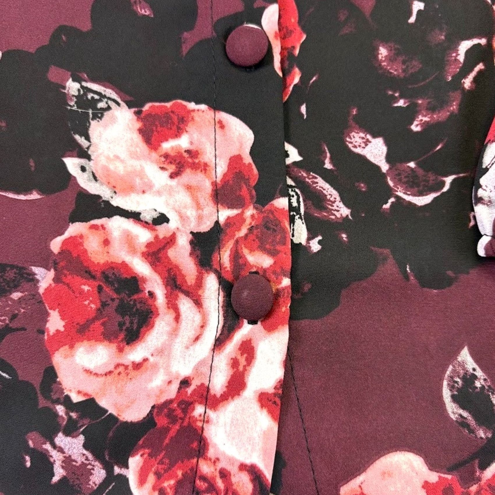 Vintage Philosophy Blouse XS Long Sleeve Round Neck Back Button Shirred Cuffs Solid Burgundy Floral 100% Polyester Women’s Shirt Casual Workwear Size XS / US 0-2 / IT 36-38 - 5 Thumbnail