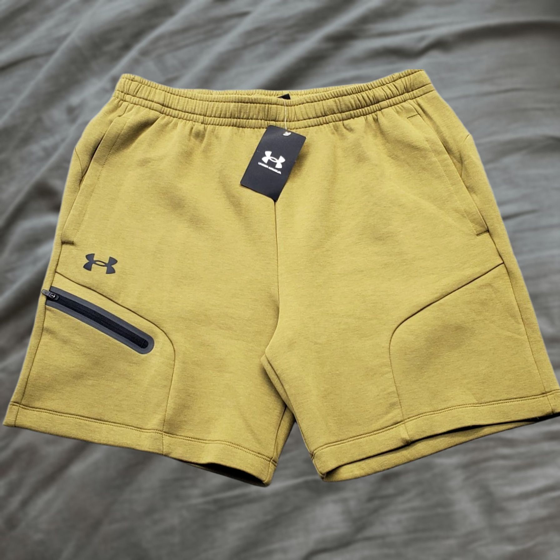 Under Armour Under Armour Unstoppable Fleece Shorts Men L Tan Loose Fit Elastic Waist 1379809 Size US 33 - 1 Thumbnail
