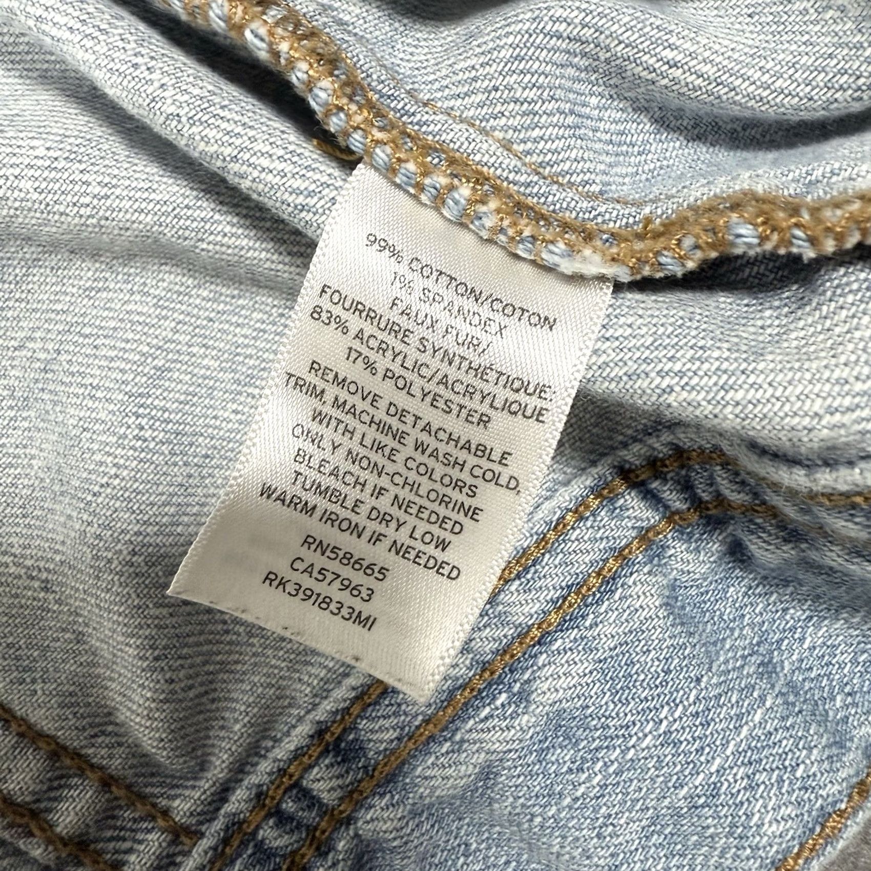 Market Melrose & Market Denim Jacket Woman S Blue Vintage Distressed Lightweight Casual Shirt Size Small Light Blue Size S / US 4 / IT 40 - 7 Thumbnail