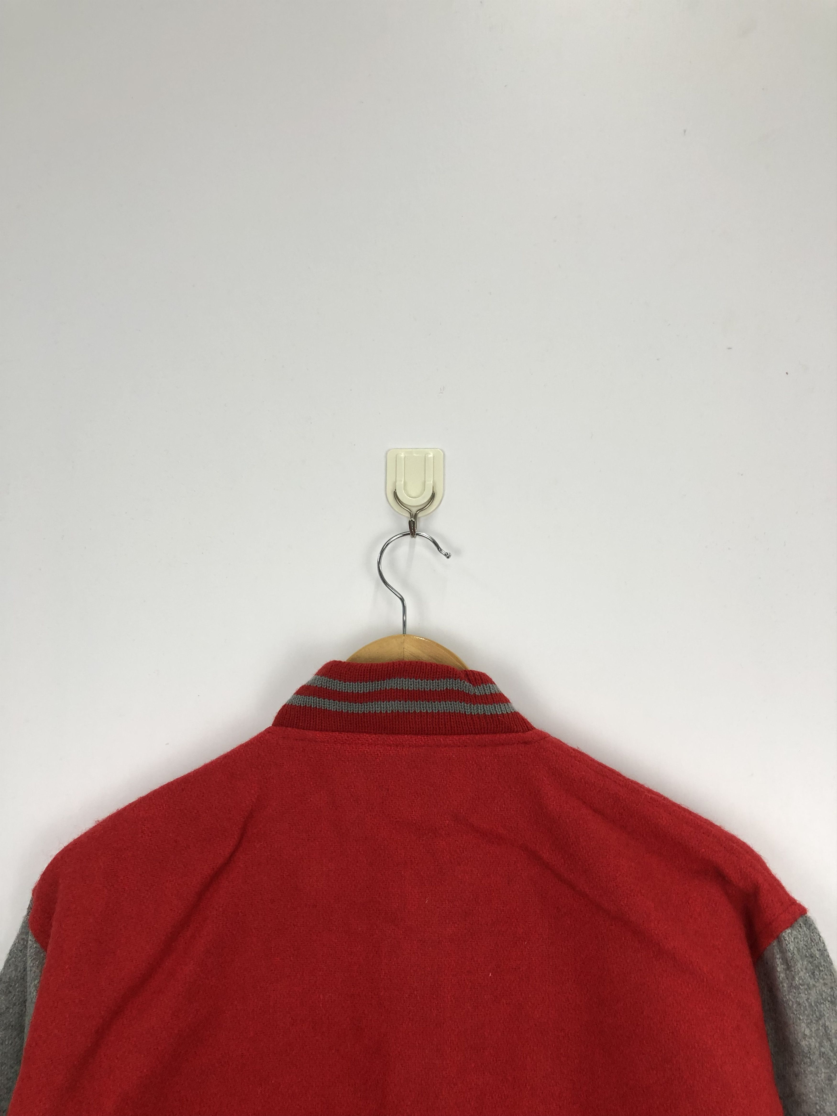 Japanese Brand Vintage Japanese Brand Wool Red Varsity Jacket V0331 Size US M / EU 48-50 / 2 - 7 Thumbnail