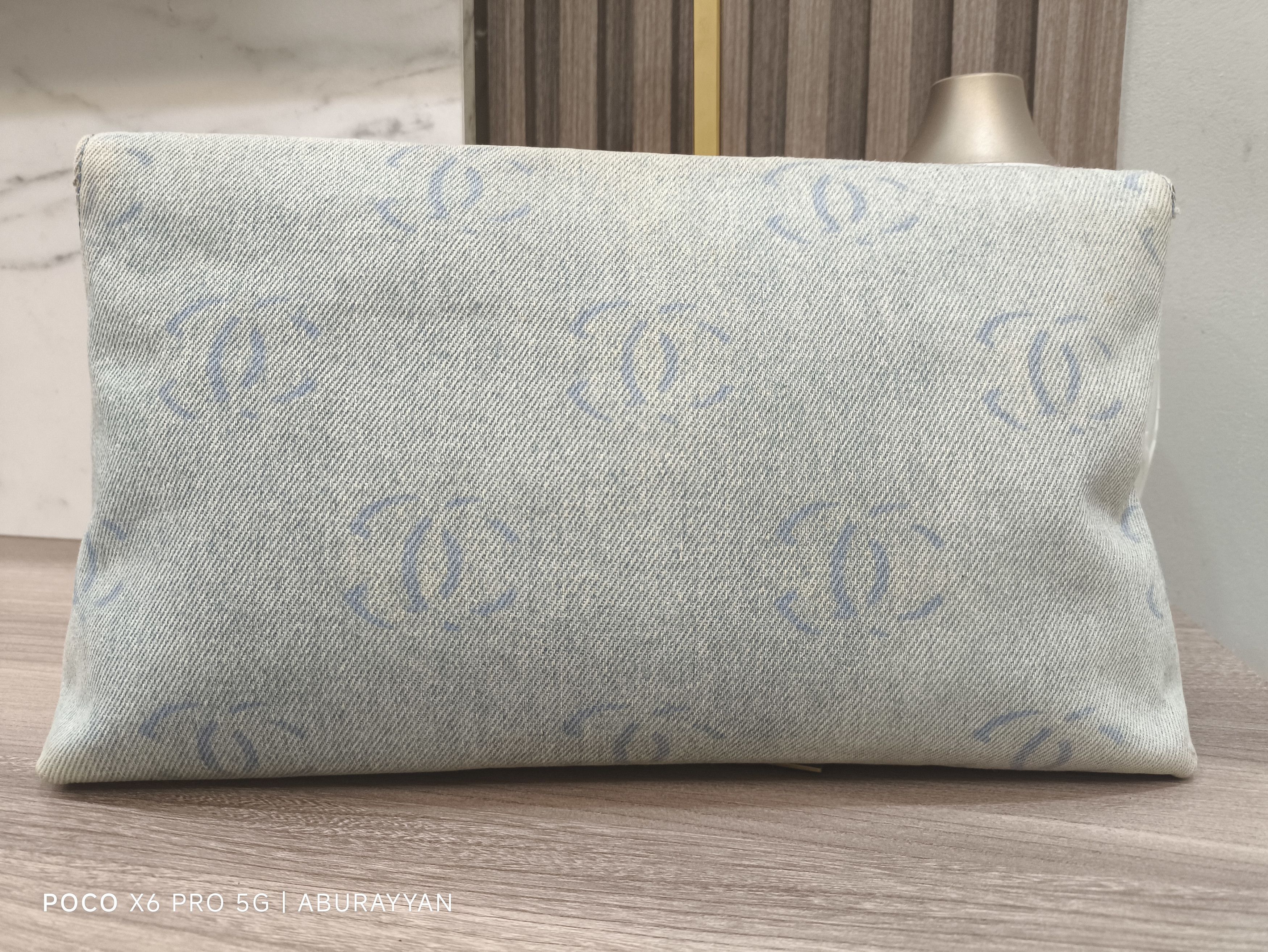 Chanel Chanel Blue CC Signature Denim Vintage Clutch Size ONE SIZE - 2 Thumbnail