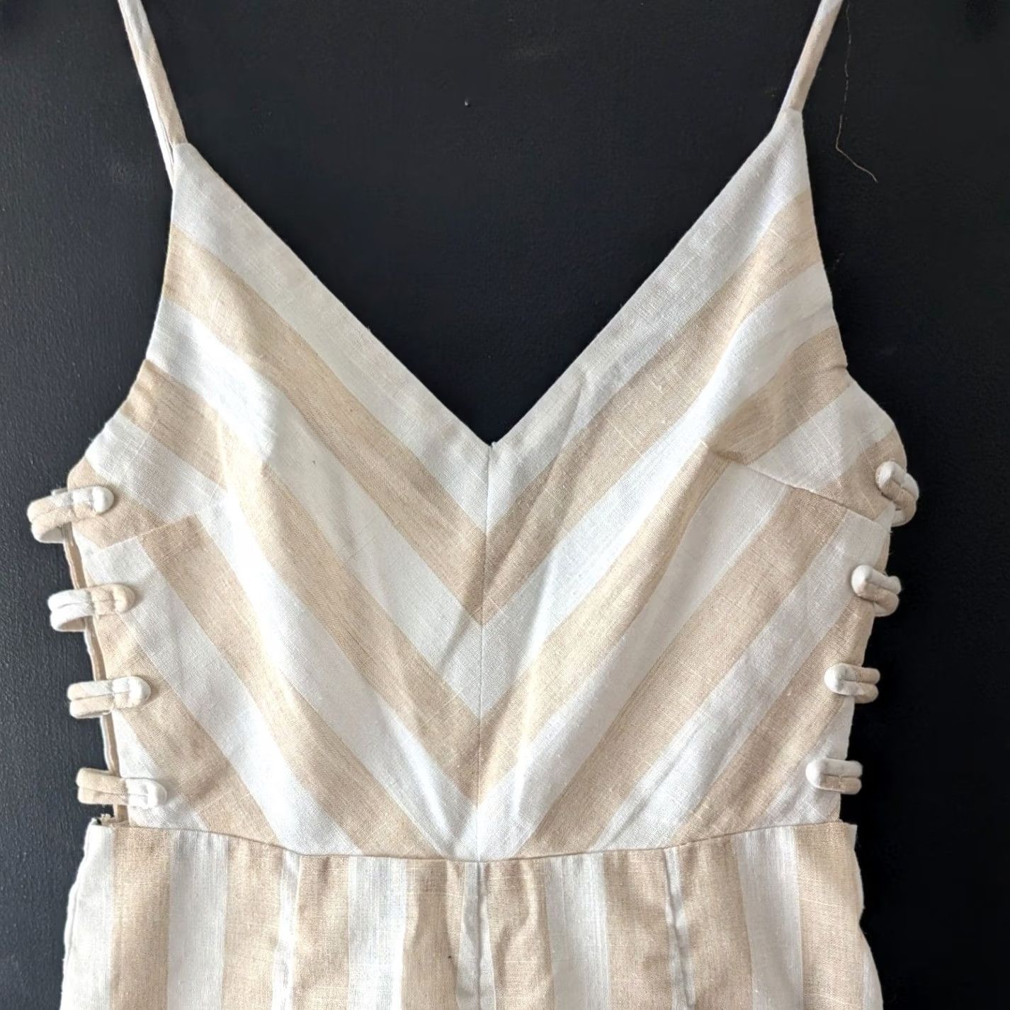 Forever 21 FOREVER 21 Linen Blend Jumpsuit Striped Wide-Leg Sleeveless V-Neck Side Cut Outs Back Zipper Beige S Women Beachy Casual Vacation Size 28" / US 6 / IT 42 - 4 Thumbnail