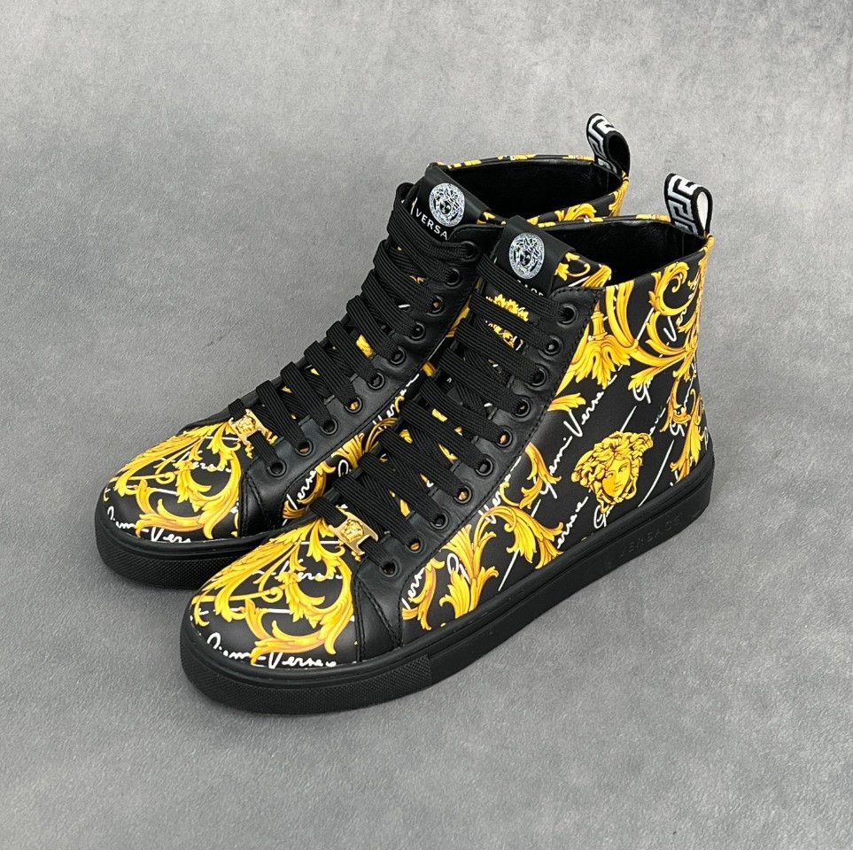 Versace Versace Casual Hitop Sneakers 10 Men Size US 10 / EU 43 - 1 Thumbnail