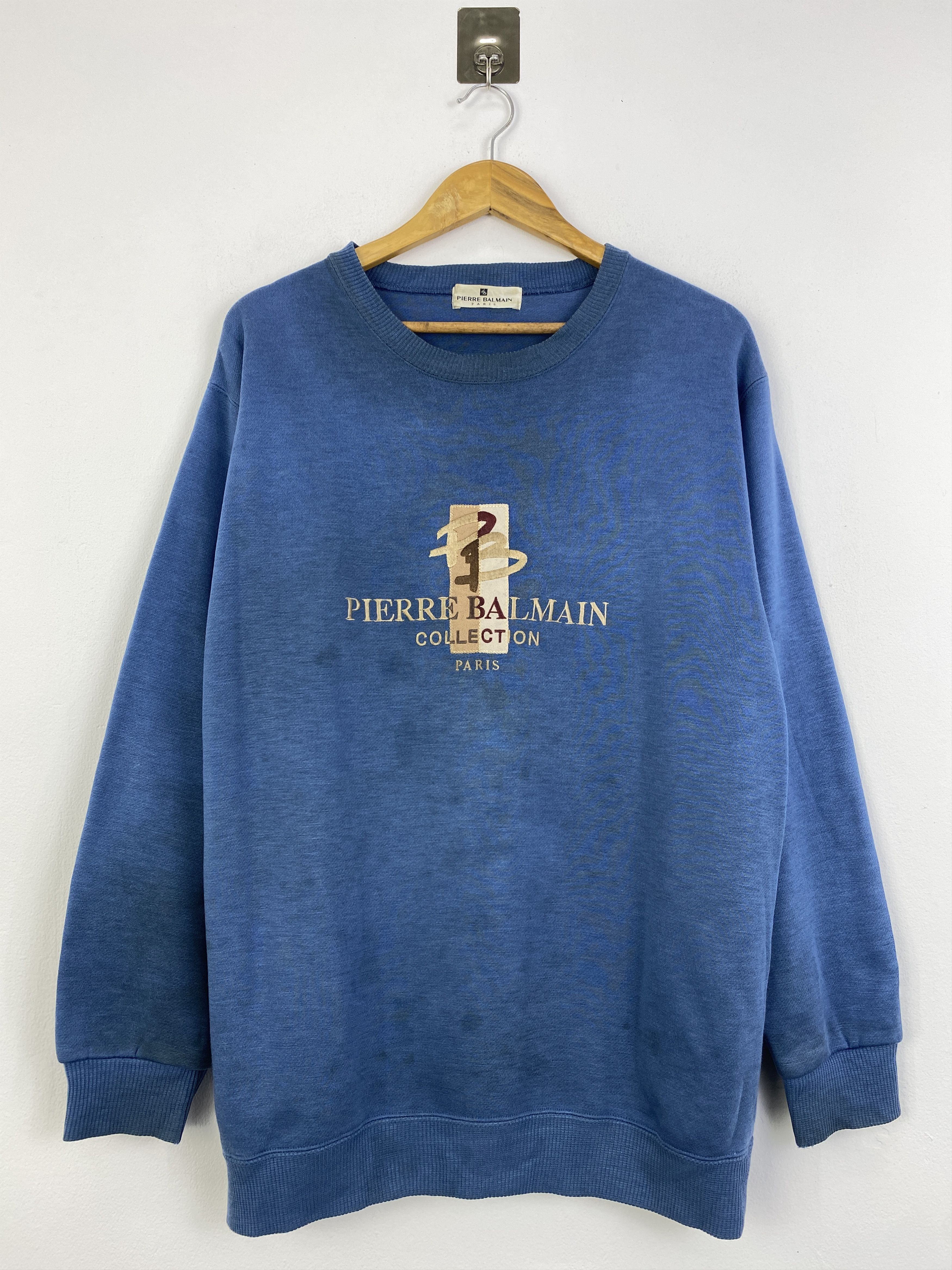 Pierre Balmain Vintage Pierre Balmain Embroidered Logo Sweatshirt SH0076 Size US L / EU 52-54 / 3 - 1 Thumbnail