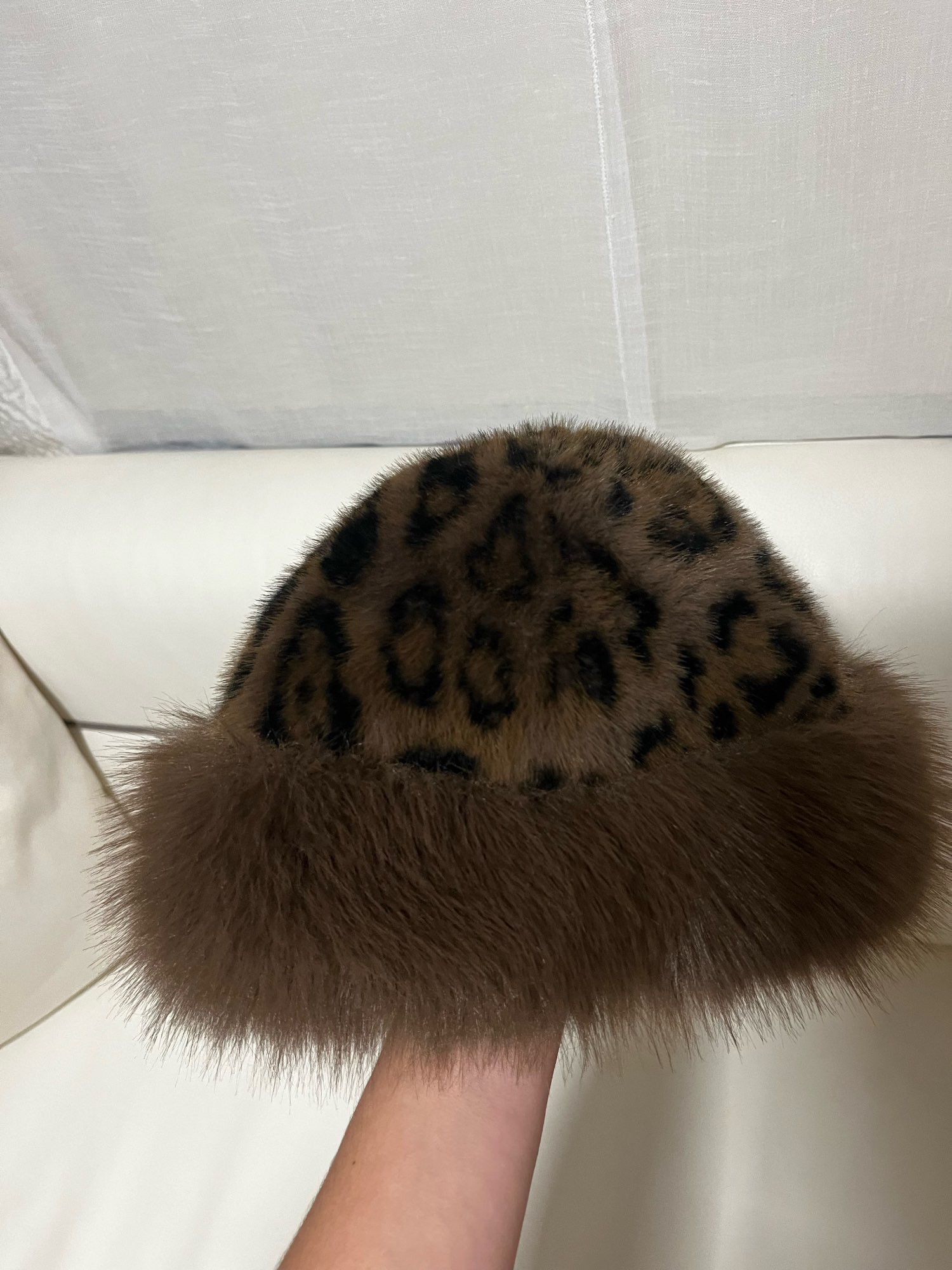 Japanese Brand Leopard winter plush Windproof Size ONE SIZE - 3 Thumbnail