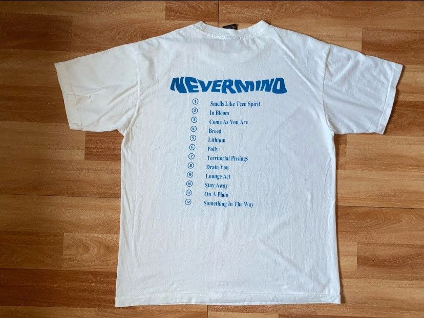 Vintage NIRVANA CURT KOBAIN 1992 NEVERMIND GIANT SHIRT SIZE XL Size US XL / EU 56 / 4 - 5 Thumbnail
