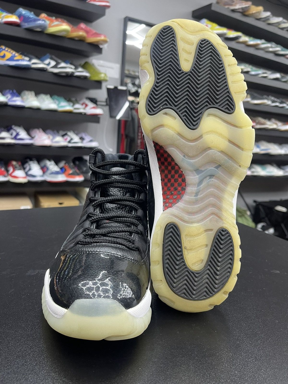 Jordan Brand Size 11 - Jordan 11 Retro High 72-10 Great Condition! Size US 11 / EU 44 - 8 Thumbnail