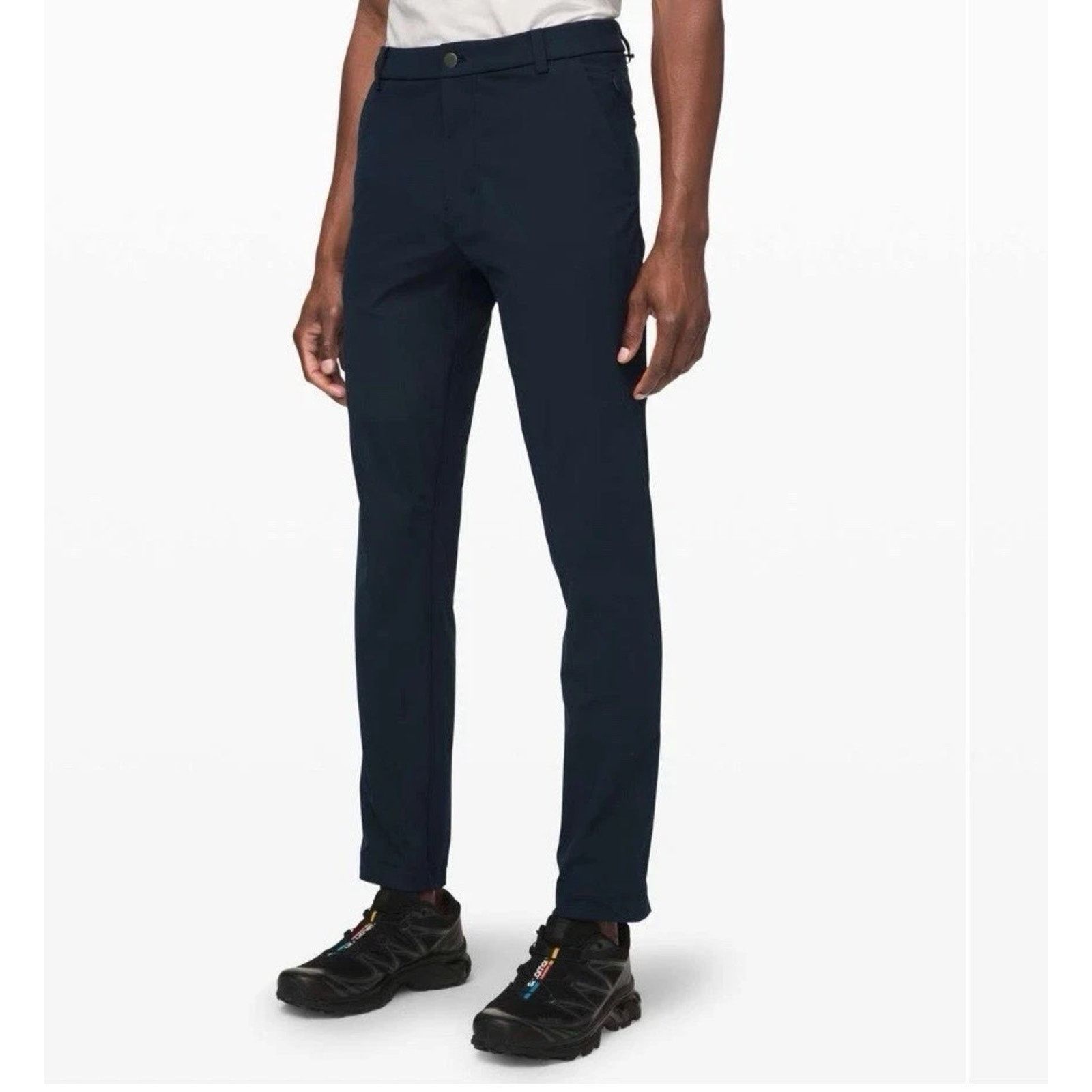 Lululemon Lululemon Classic Men's Cropped Pant Navy Size 34 A001667 Size US 34 / EU 50 - 1 Thumbnail
