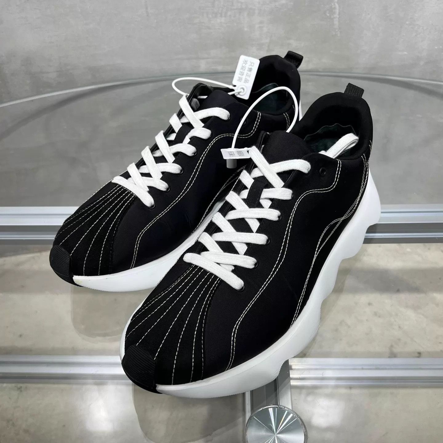 Hermes Men's Hermes Envol Sneaker Black 41.5 Size US 8.5 / EU 41-42 - 2 Thumbnail