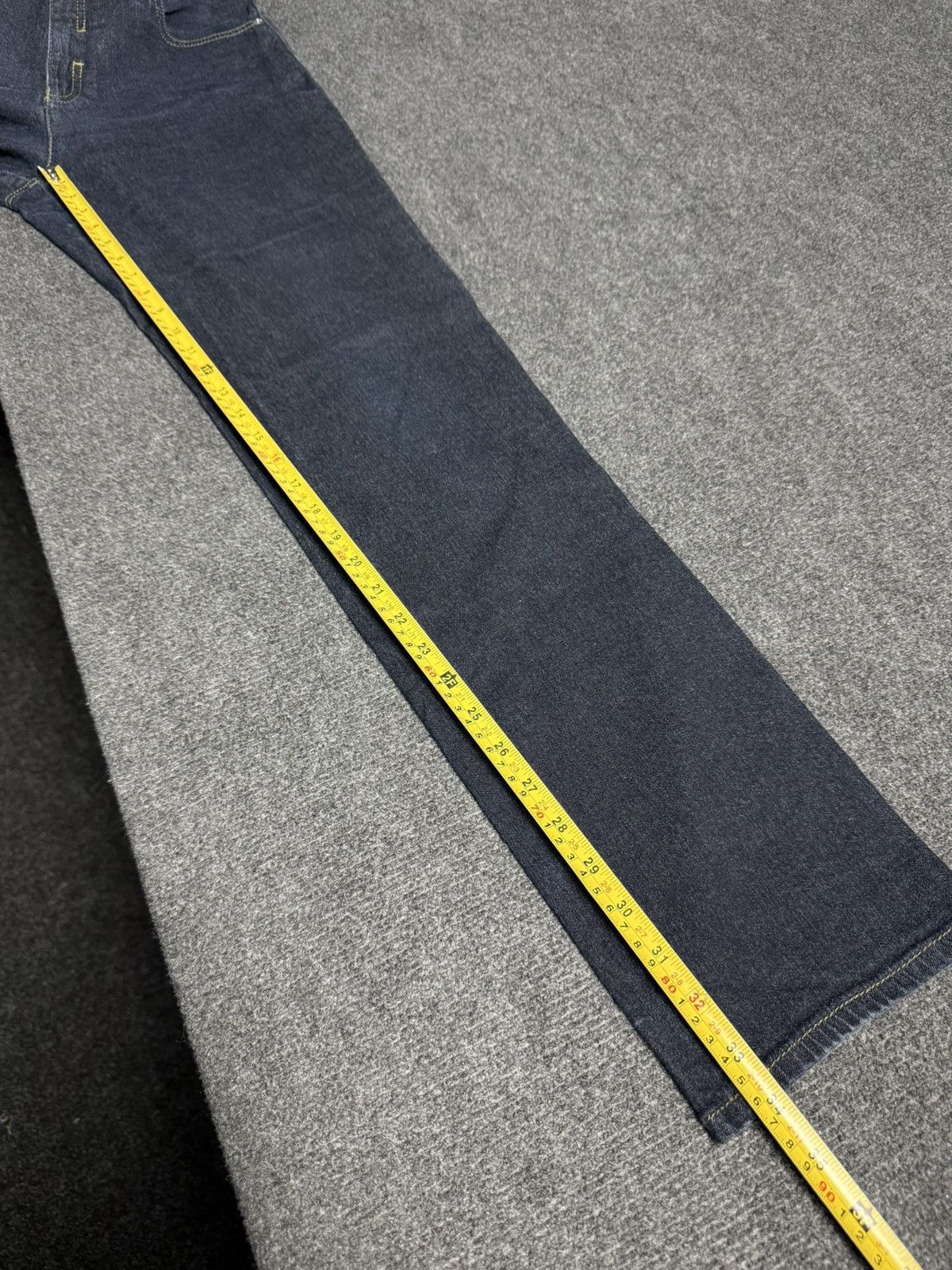 Giorgio Armani 00s Luxury Retro Armani Jeans J05 Dark Indigo Denim Jeans Size US 30 / EU 46 - 19 Thumbnail