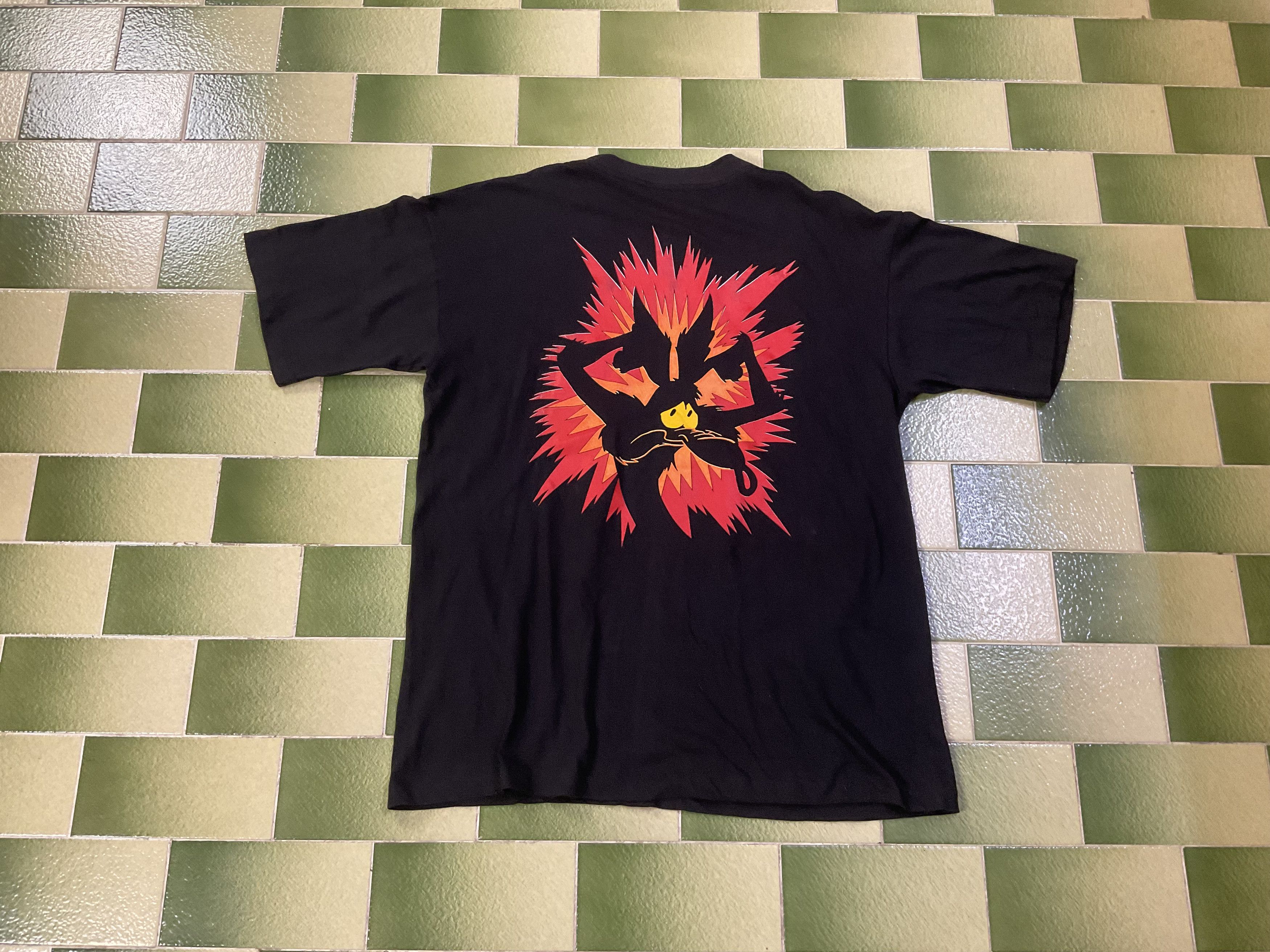 Warner Bros Vintage 1992 Warner Bros Wile E Coyote T-Shirt Looney Tunes Size US L / EU 52-54 / 3 - 2 Thumbnail