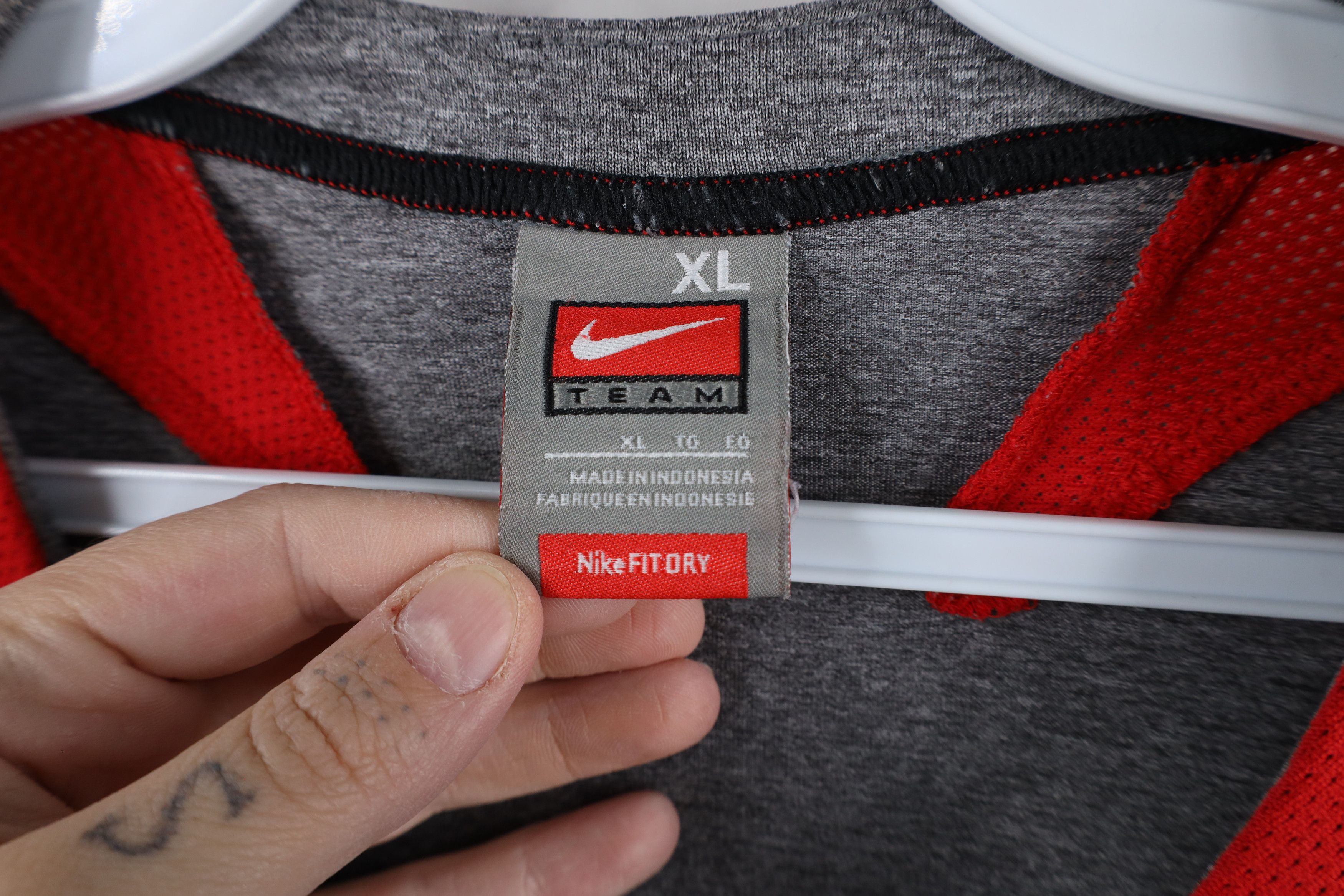 Nike × Vintage Vintage Nike Swoosh Ohio State University Football T-Shirt Size US XL / EU 56 / 4 - 11 Thumbnail