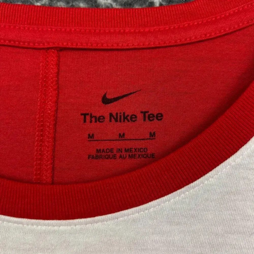 Nike Nike Shirt Men Medium Georgia Bulldogs NCAA Crew Neck New Size US M / EU 48-50 / 2 - 6 Thumbnail