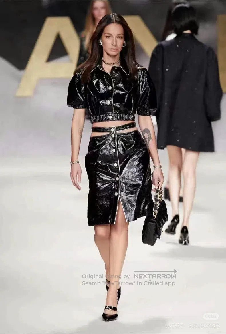 Chanel Chanel Black short leather jacket Size XS / US 0-2 / IT 36-38 - 7 Thumbnail