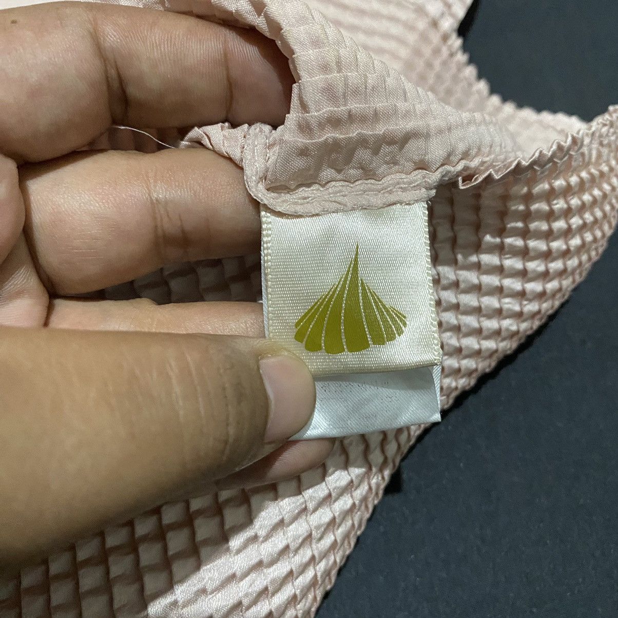 Pleats Please Issey Miyake Pleats me by issey miyake Size ONE SIZE - 4 Thumbnail