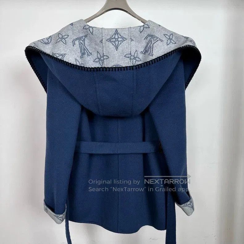 Louis Vuitton Louis Vuitton Reversible Robe Coat. Size US S / EU 44-46 / 1 - 2 Thumbnail
