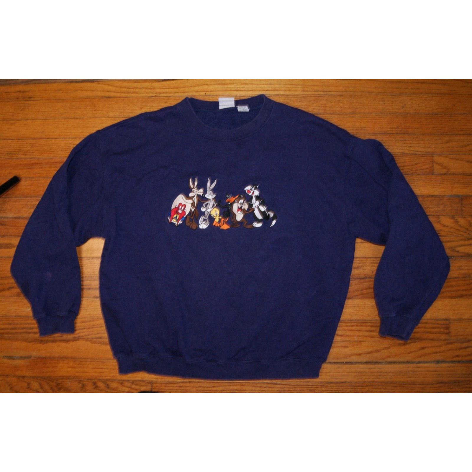 Vintage VTG LOONEY TUNES Warner Bros Embroidered Sweatshirt 1995 XL Size US XL / EU 56 / 4 - 2 Thumbnail