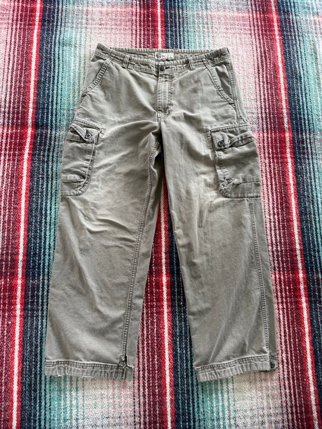 Gap Distressed GAP Olive Green Cargo Pants 36x30 Size US 36 / EU 52 - 1 Thumbnail