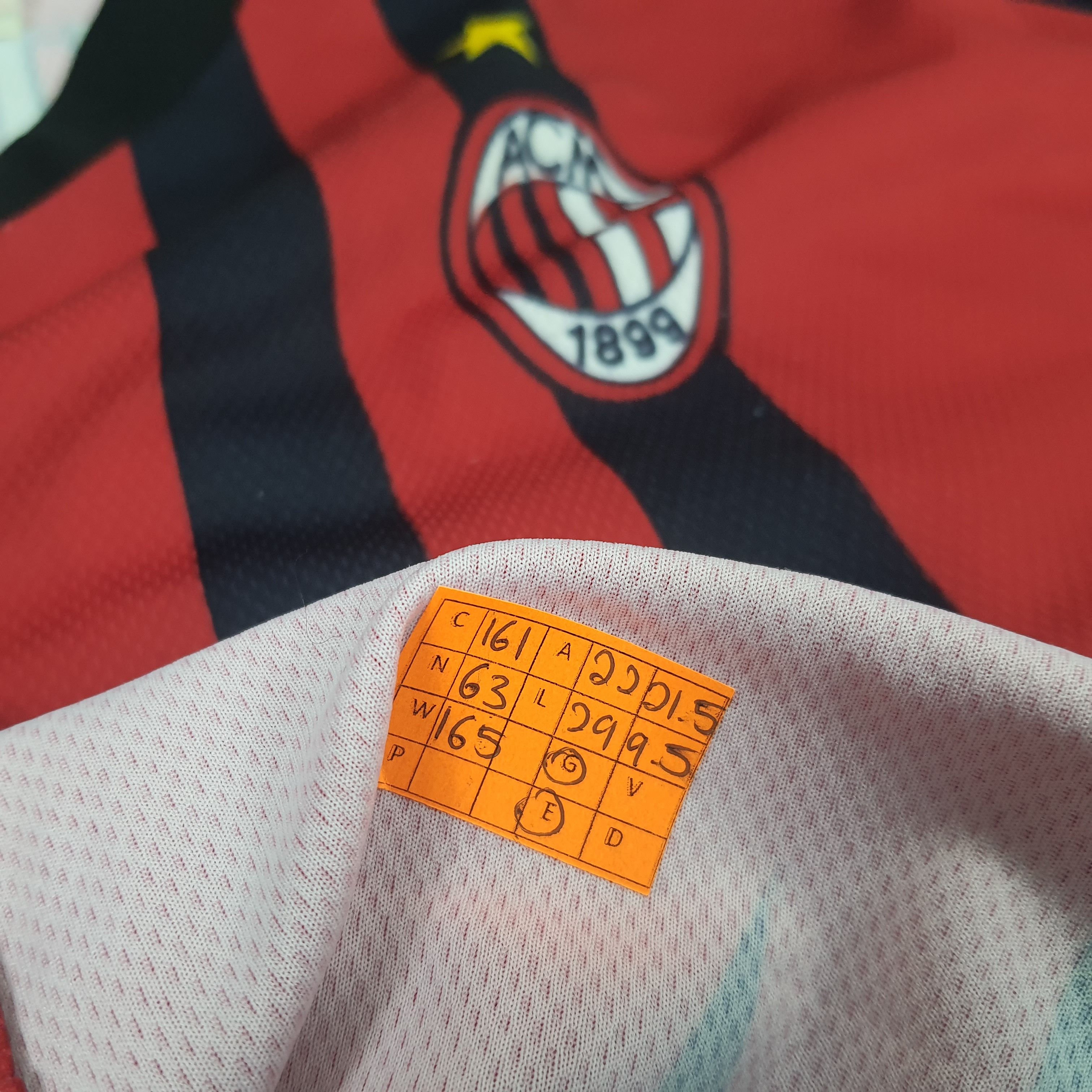 Vintage Vintage KAKA 22 Ac Milan Official Product Soccer Jersey Size US L / EU 52-54 / 3 - 8 Thumbnail