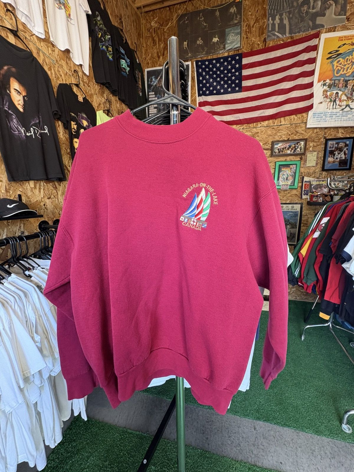 Fruit Of The Loom Vintage 1990s Niagara On The Lake crewneck sweatshirt Size US XL / EU 56 / 4 - 1 Thumbnail
