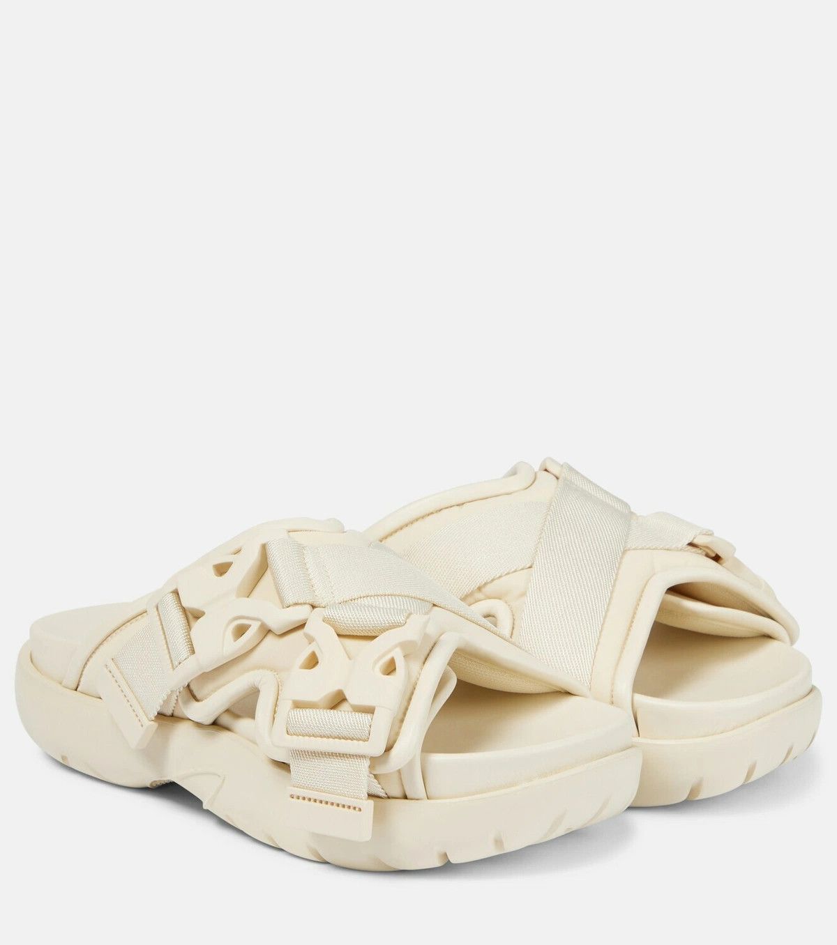 Bottega Veneta o1y0725 Slippers in Ivory Size US 5 / IT 35 - 1 Thumbnail