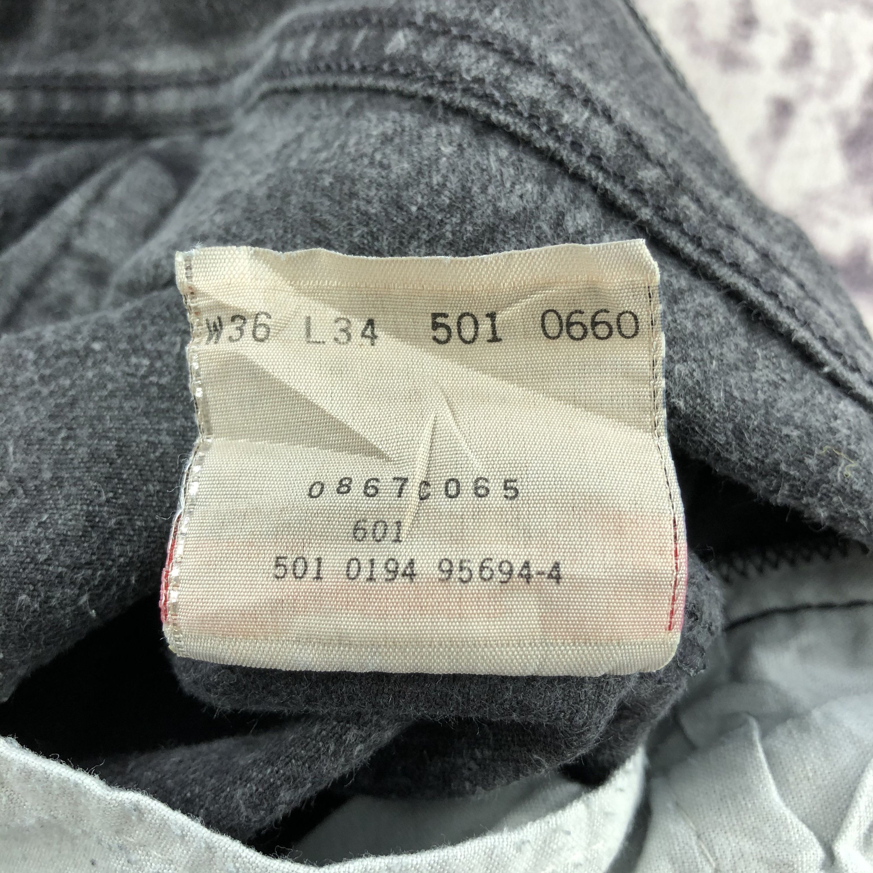 Levi's 90s Vintage Faded Black Levis 501 Jeans-JM2393 Size US 35 - 12 Thumbnail
