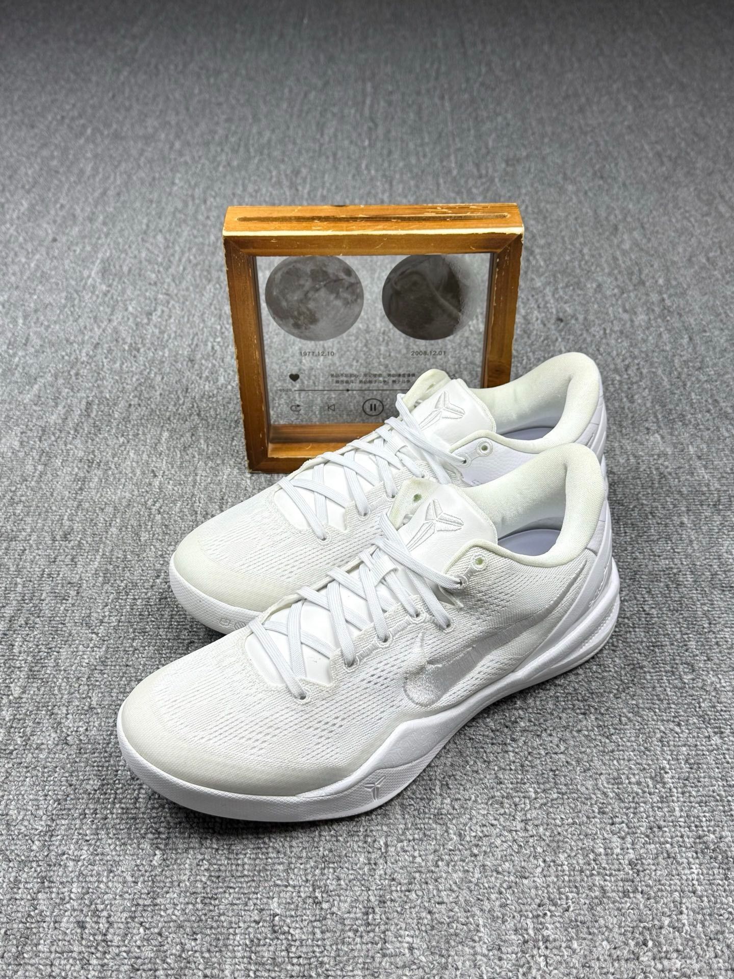 Nike Nike KOBE8 White Lowtop Sneakers 9 Men Size US 9 / EU 42 - 1 Thumbnail