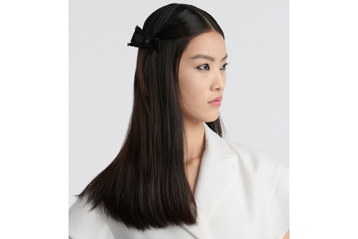 Dior o1w1db10326 Size:OS/Diorable Barrette in Black Size ONE SIZE - 4 Thumbnail