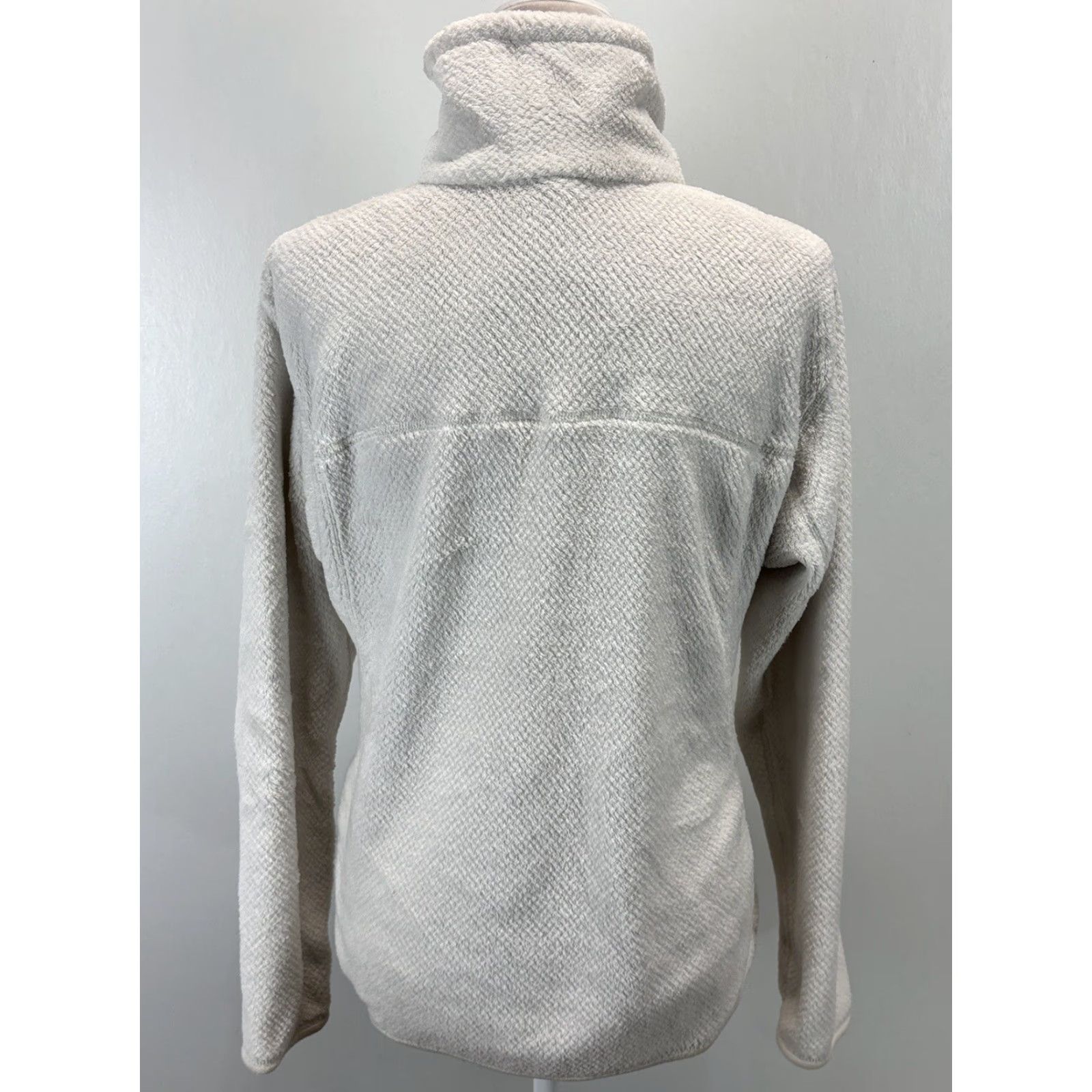 Patagonia VINTAGE Patagonia Snap T Fleece Pullover Jacket Womens Large Cream Ivory Pockets Logo Size L / US 10 / IT 46 - 3 Thumbnail