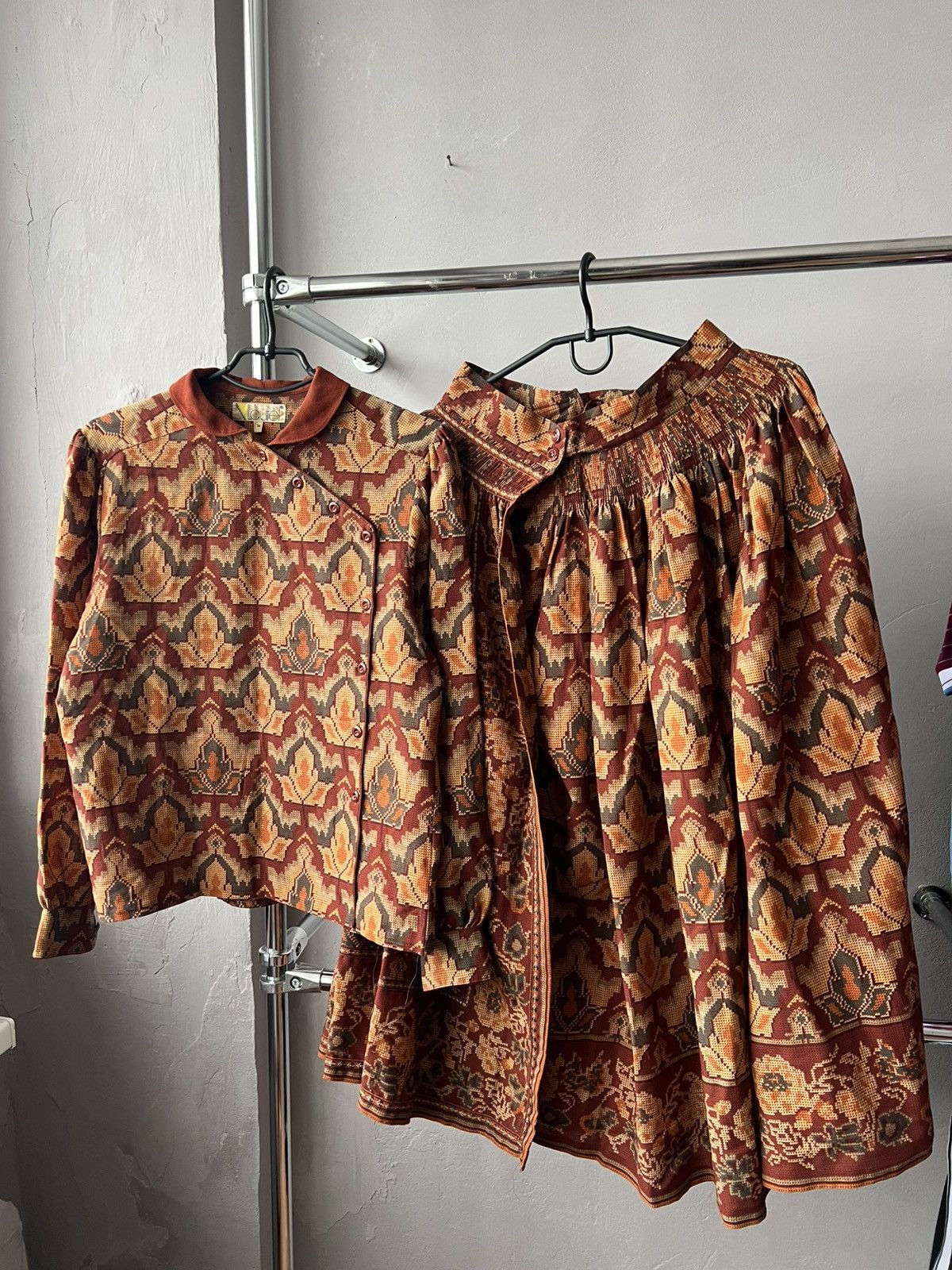 Laurel 1960’s LAUREL WEST GERMANY WESTERN STYLE DIRDNL SUIT SIZE 38 Size XS / US 0-2 / IT 36-38 - 2 Thumbnail