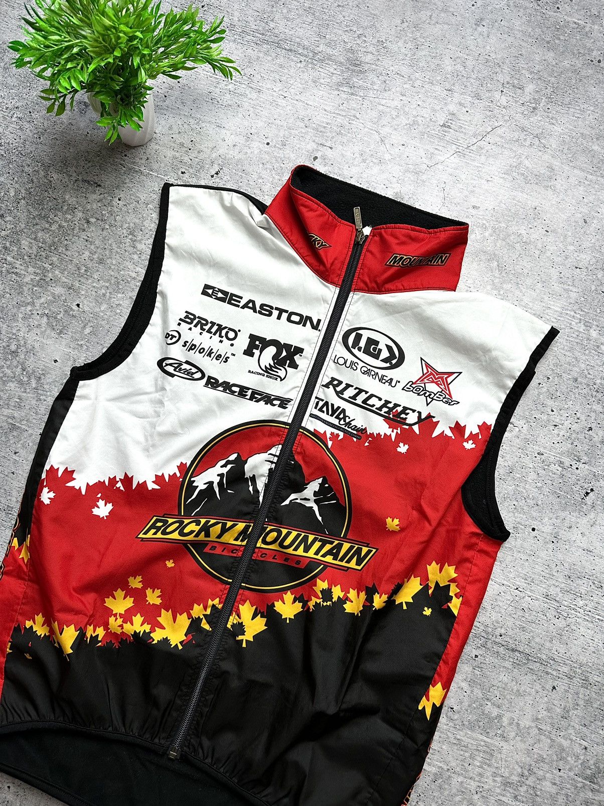 Vintage Vintage Louis Garneau Cycling Jersey Biking MTB Vest Size US M / EU 48-50 / 2 - 3 Thumbnail