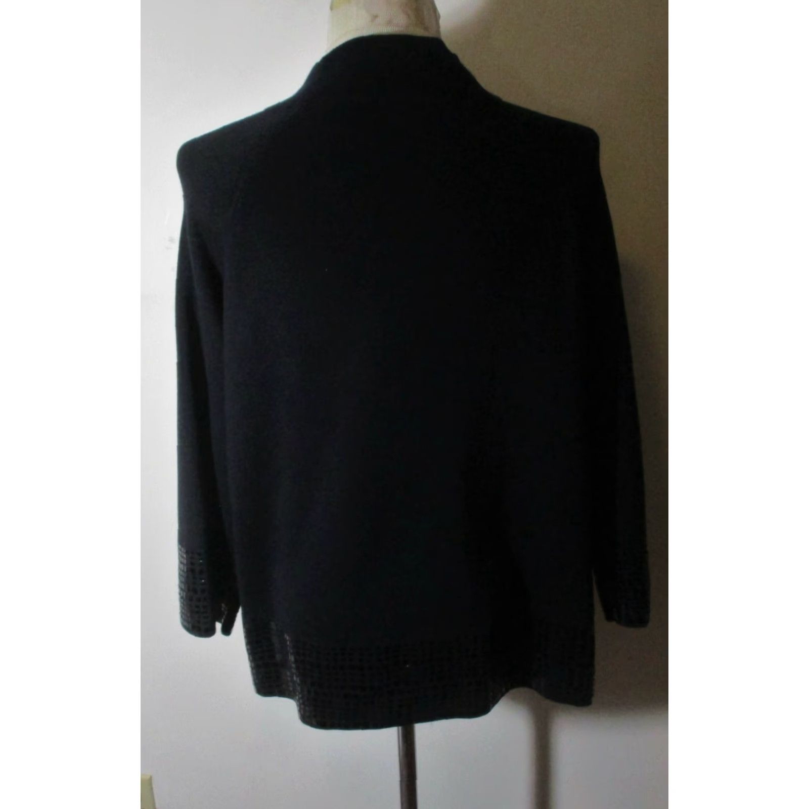 Vintage DANA BUCHMAN Navy Blue Mock Cardigan Sweater Size M Women 3/4 Sleeve Knit Cotton Blend Cardigan, Classic Fit, Button Down, All Seasons Size M / US 6-8 / IT 42-44 - 5 Thumbnail