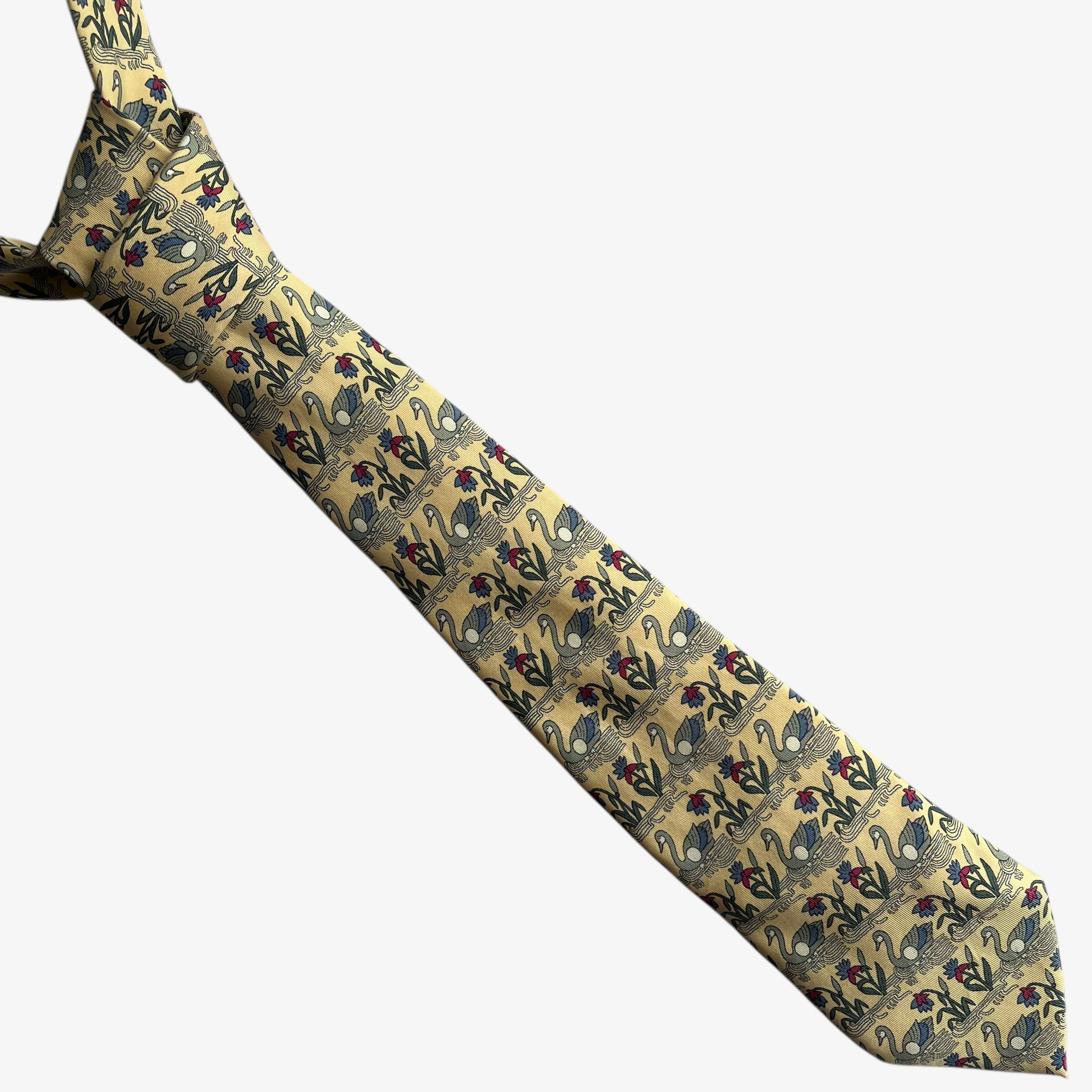 Hermes Vintage 90s Hermes 7285 MA Swan Print Yellow Silk Tie Size ONE SIZE - 1 Thumbnail