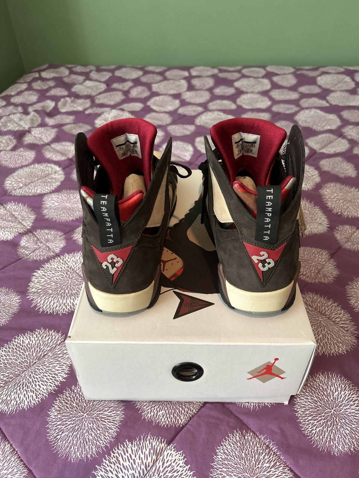 Jordan Brand Jordan 7 PATTA Size US 10.5 / EU 43-44 - 2 Thumbnail