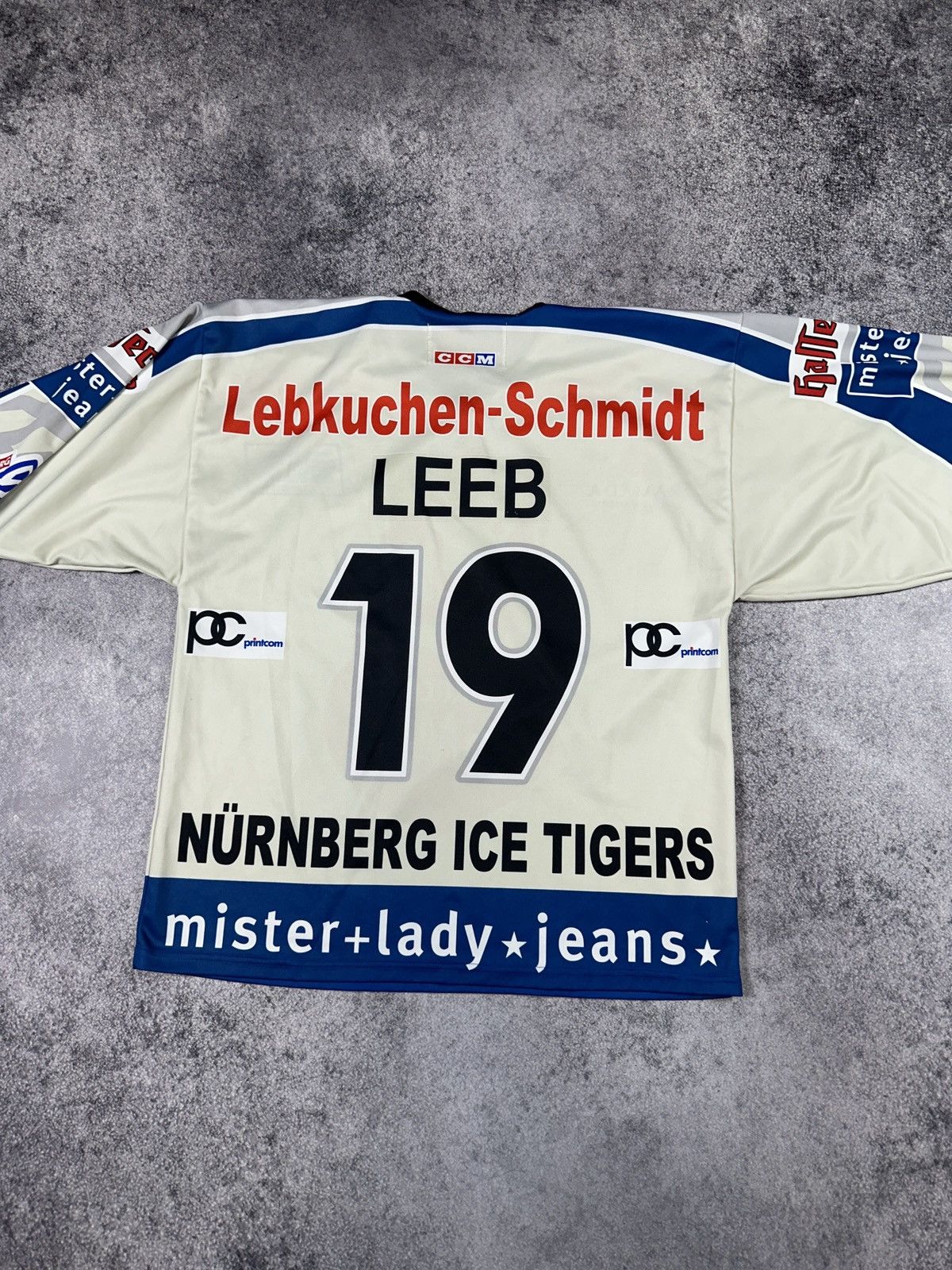 Ccm Vintage CCM Nurnberg Ice Tigers 19 Leeb Hockey Jersey Rare Size US XXL / EU 58 / 5 - 6 Thumbnail