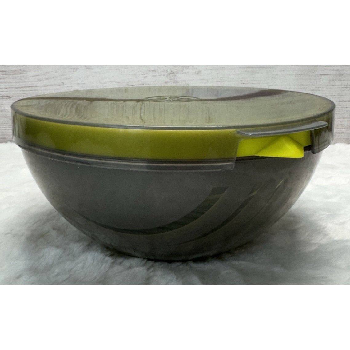 Other PAMPERED CHEF Salad Cutting Bowl Item #100086 Retired Disco Size ONE SIZE - 4 Thumbnail