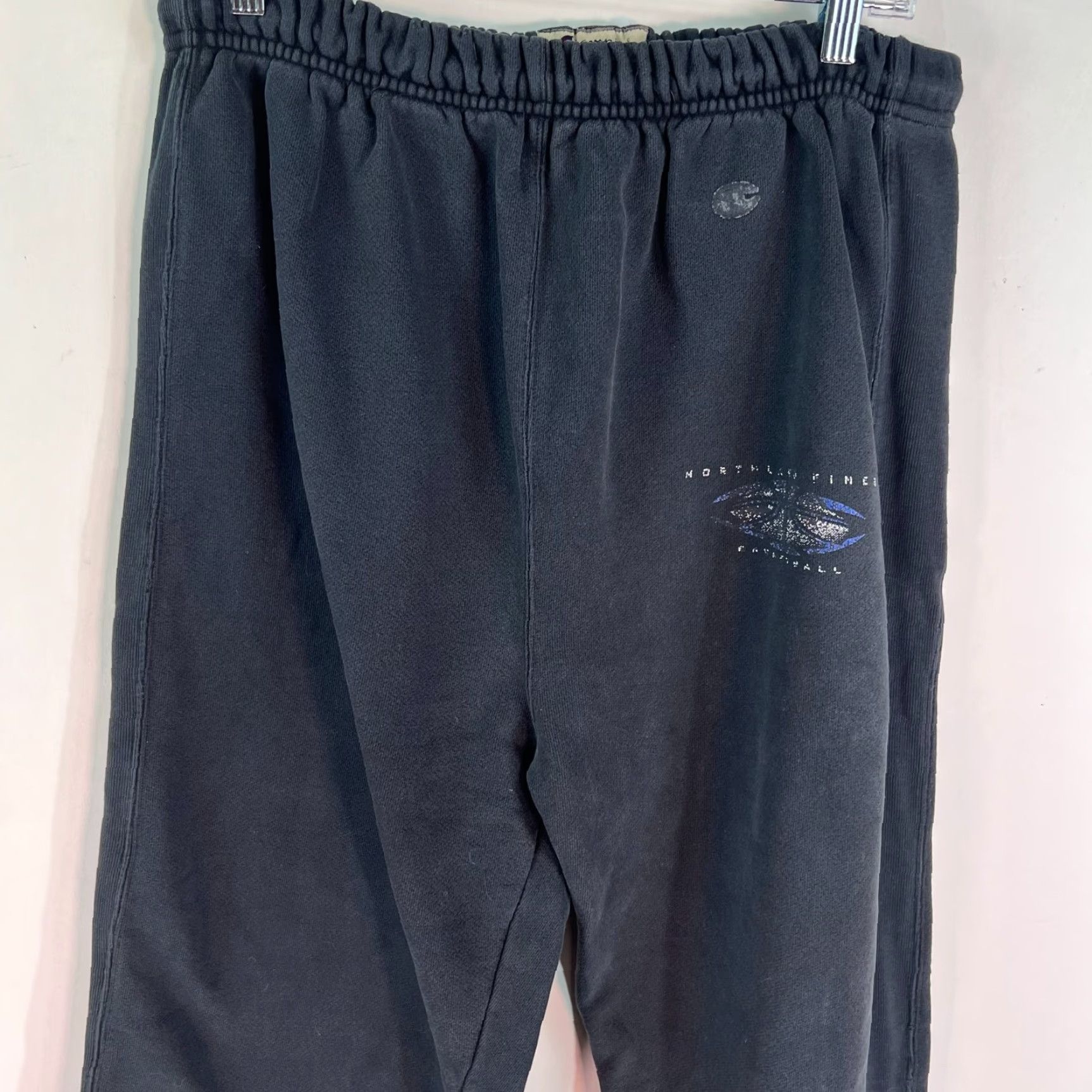 Champion VINTAGE Champion Sweatpants Black Adult Medium Basketball 90s Mens Size US 31 - 2 Thumbnail