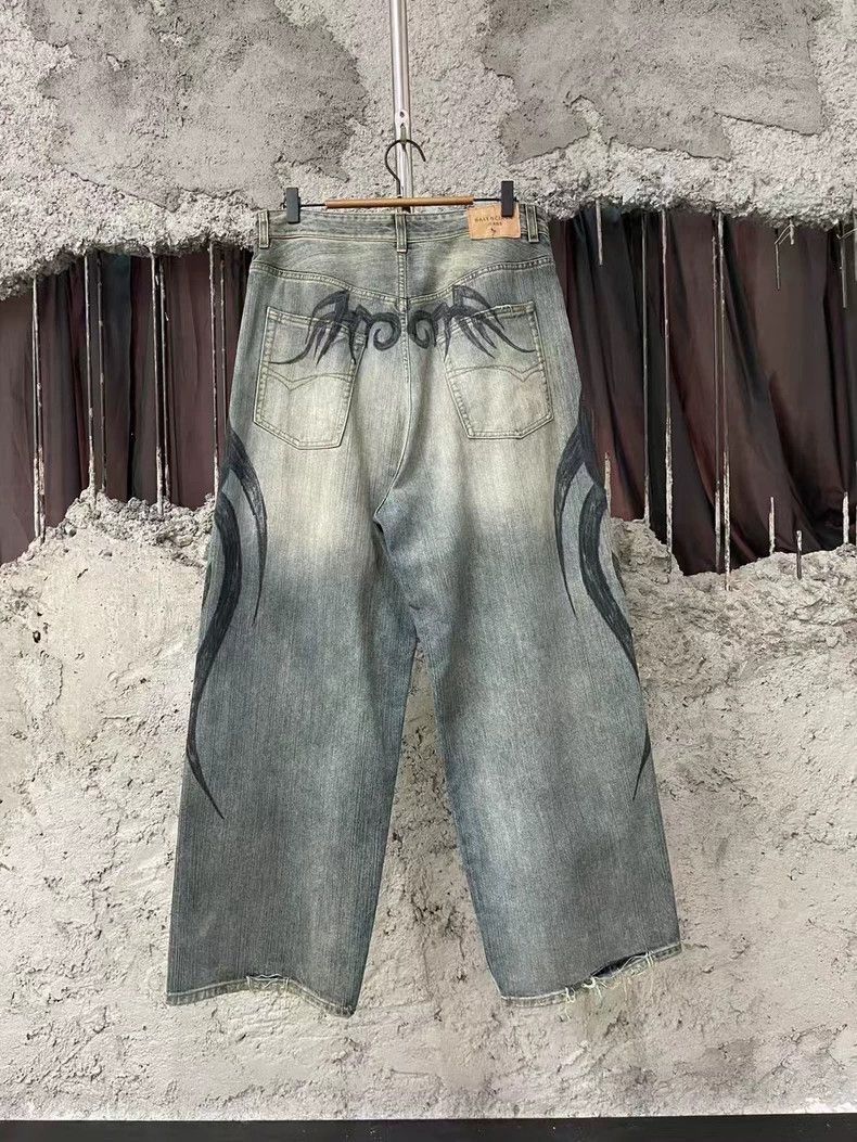 Balenciaga Balenciaga Dragon Print Denim Pants in XS-2505 Size US 26 / EU 42 - 2 Thumbnail